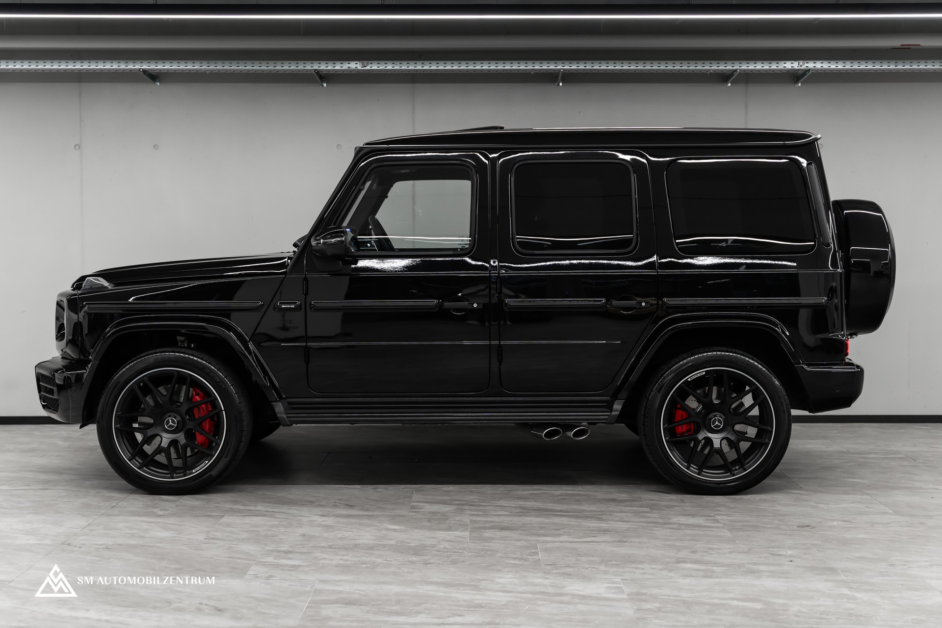 MERCEDES-BENZ G 63 AMG Manufaktur / Vollausstattung / Panorama / 360° / Sitzbelüftung / Massage-image-5