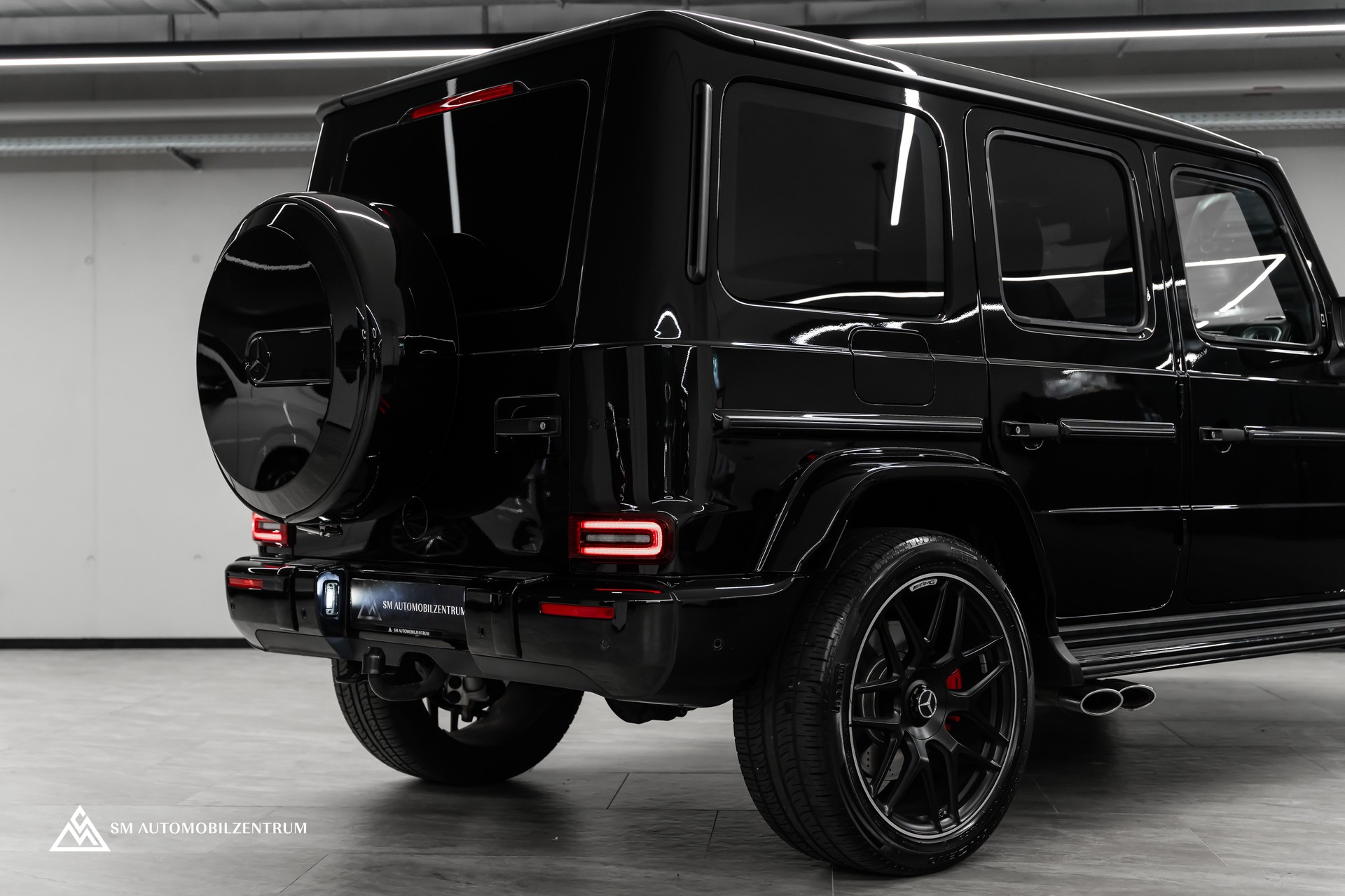 MERCEDES-BENZ G 63 AMG Manufaktur / Vollausstattung / Panorama / 360° / Sitzbelüftung / Massage-image-9