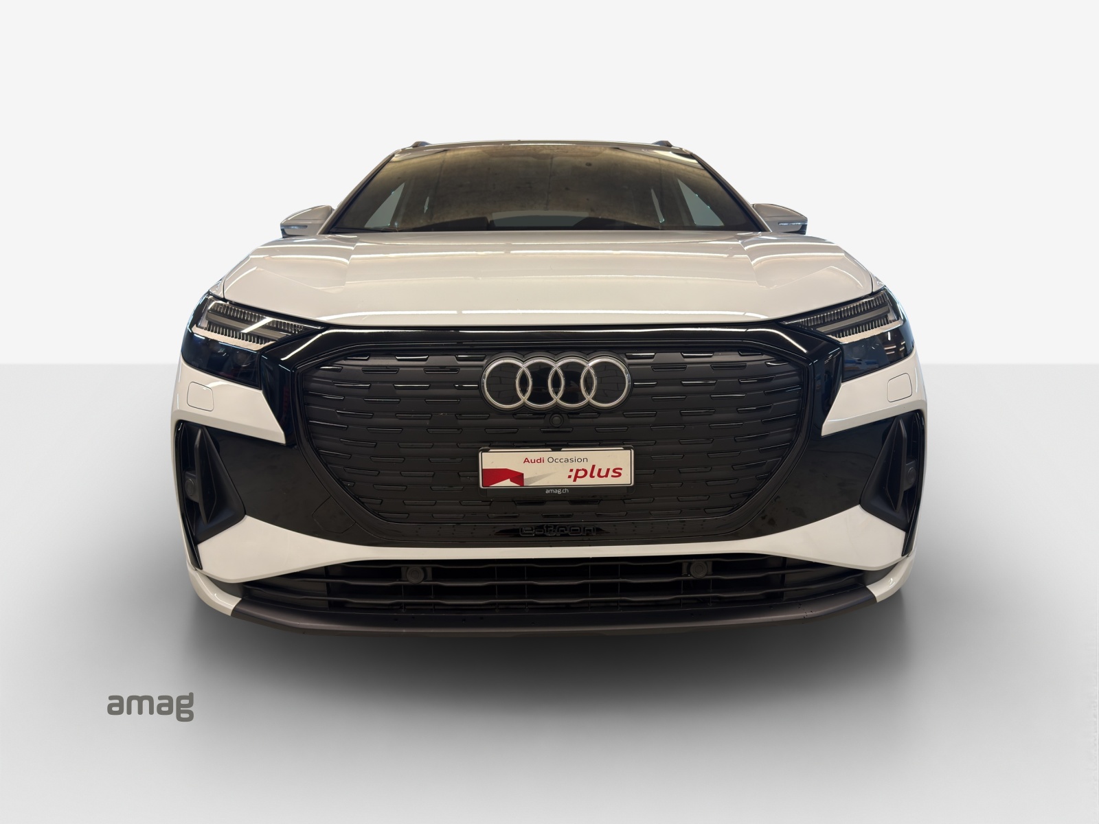 AUDI Q4 e-tron 50 quattro-image-5