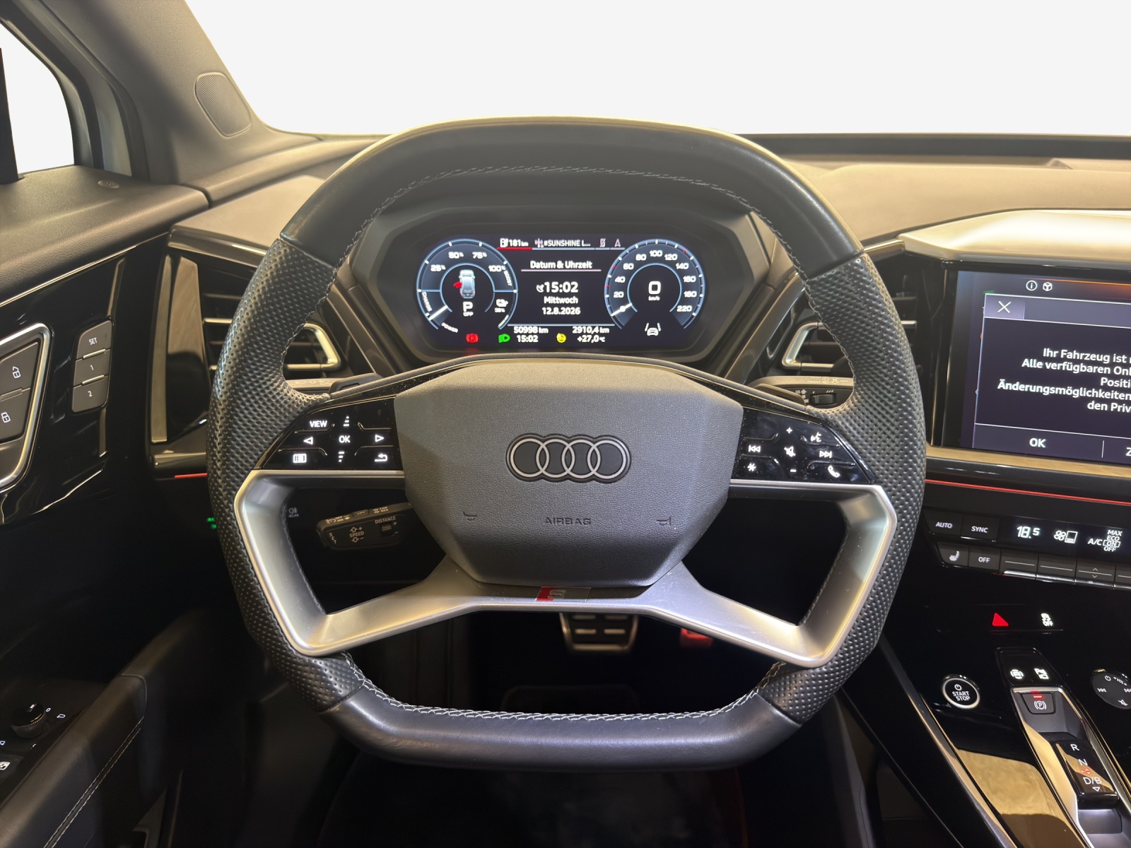 AUDI Q4 e-tron 50 quattro-image-8
