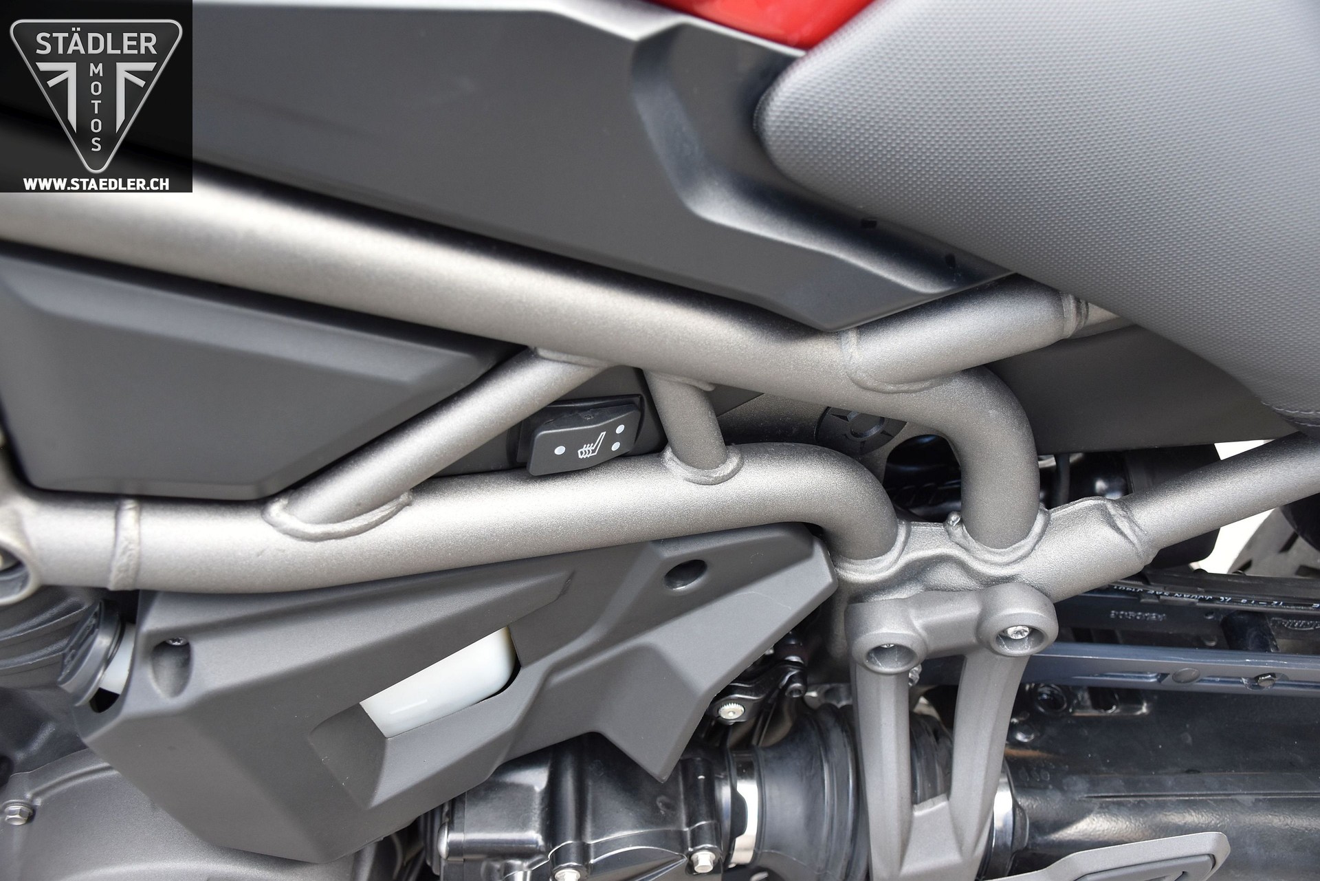 TRIUMPH Tiger 1200 Explorer XRT ABS-image-9