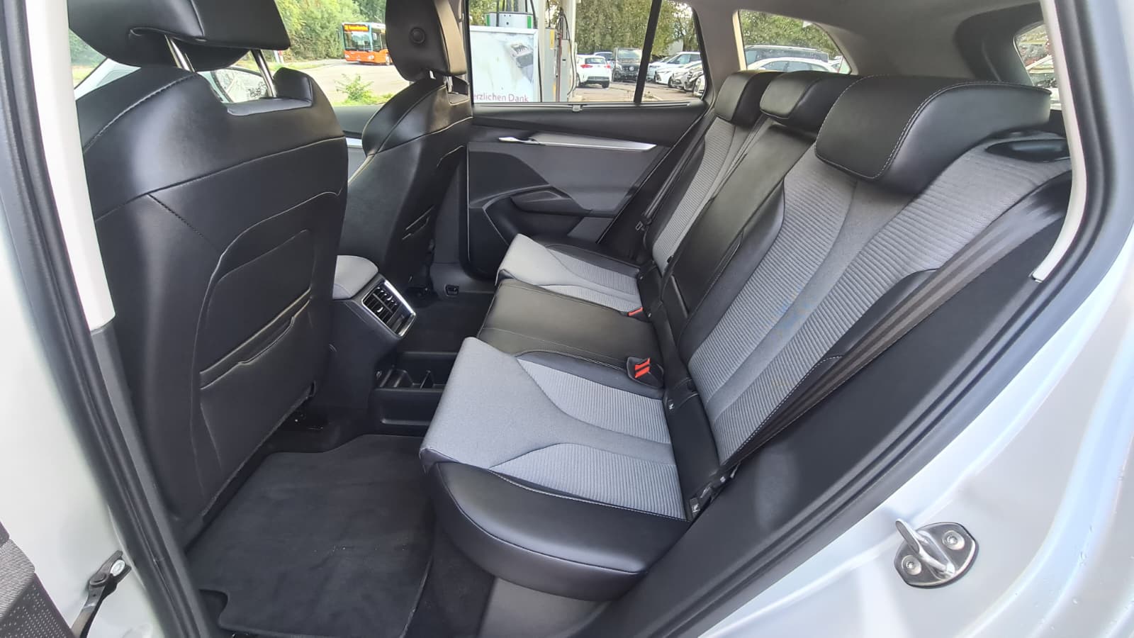 SKODA Enyaq iV 80 ** Teil-Leder ** Gr-Navi ** RF-Kamera ** Virtual Cockpit ** Neues Modell 2023 **-image-18