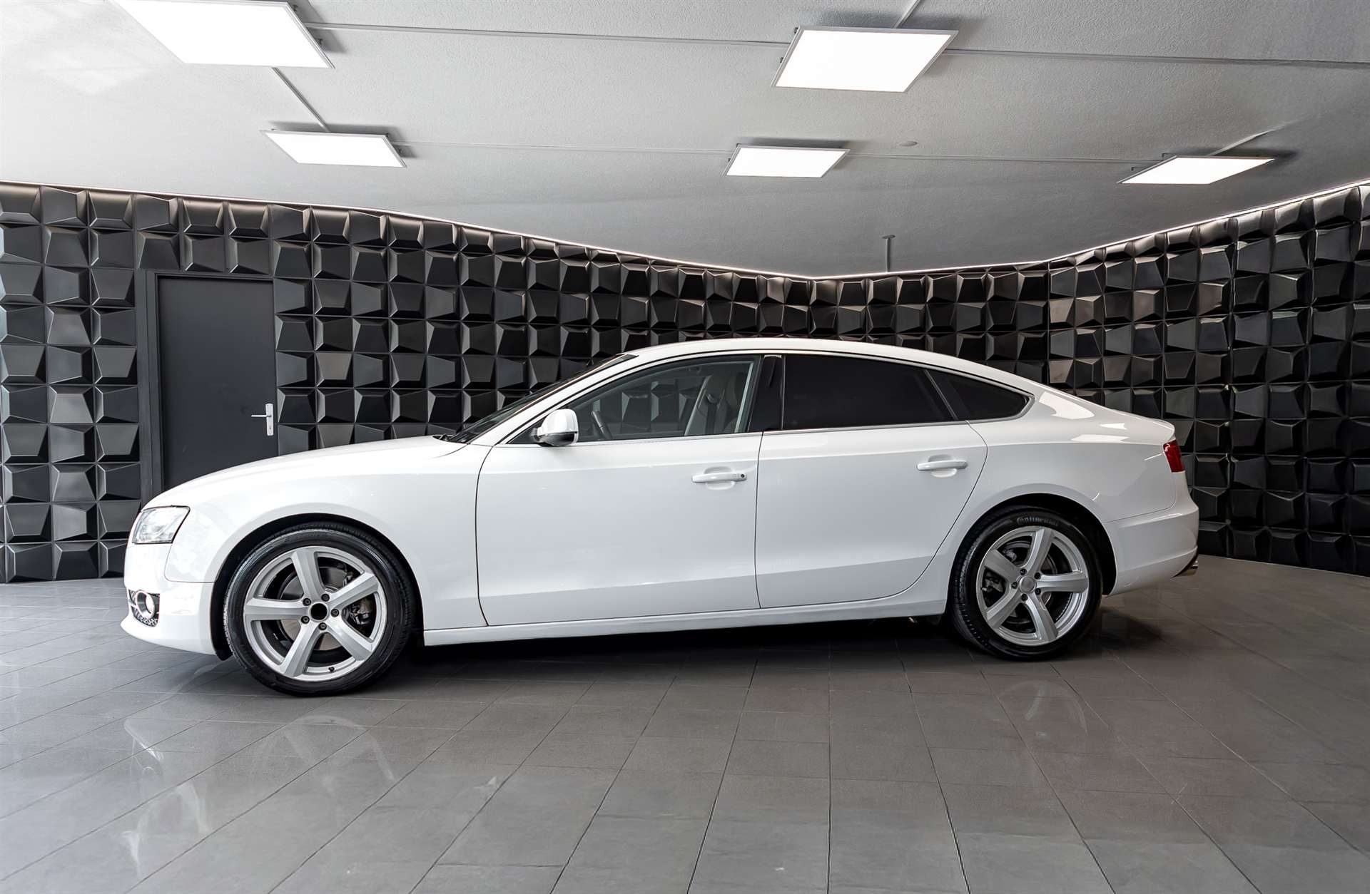 AUDI A5 Sportback 2.0 TFSI multitronic-showroom-element-1