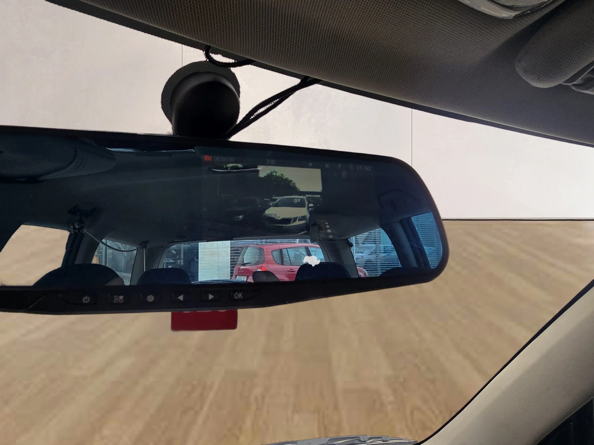 SUBARU Legacy 2.0R AWD Swiss-image-10