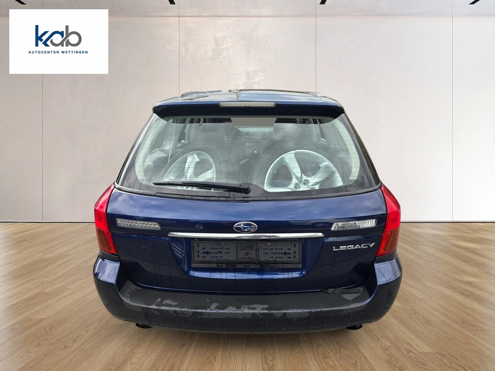 SUBARU Legacy 2.0R AWD Swiss-image-5