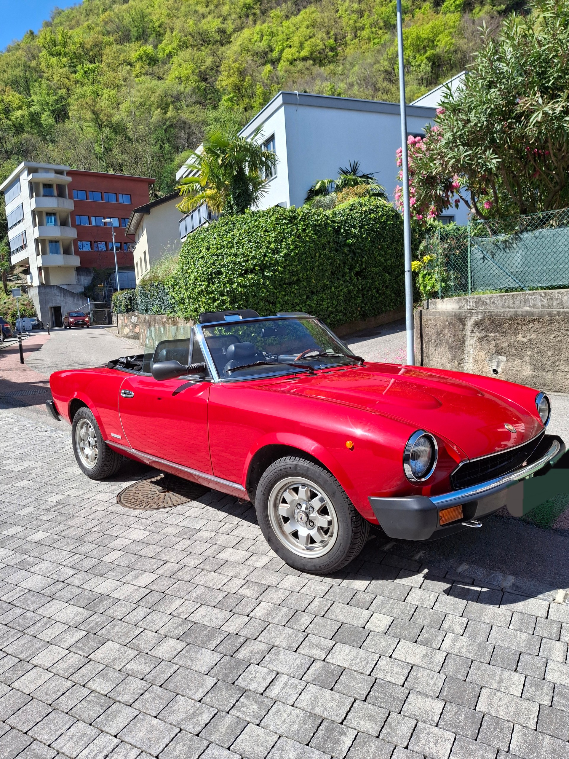 PININFARINA 124 DS