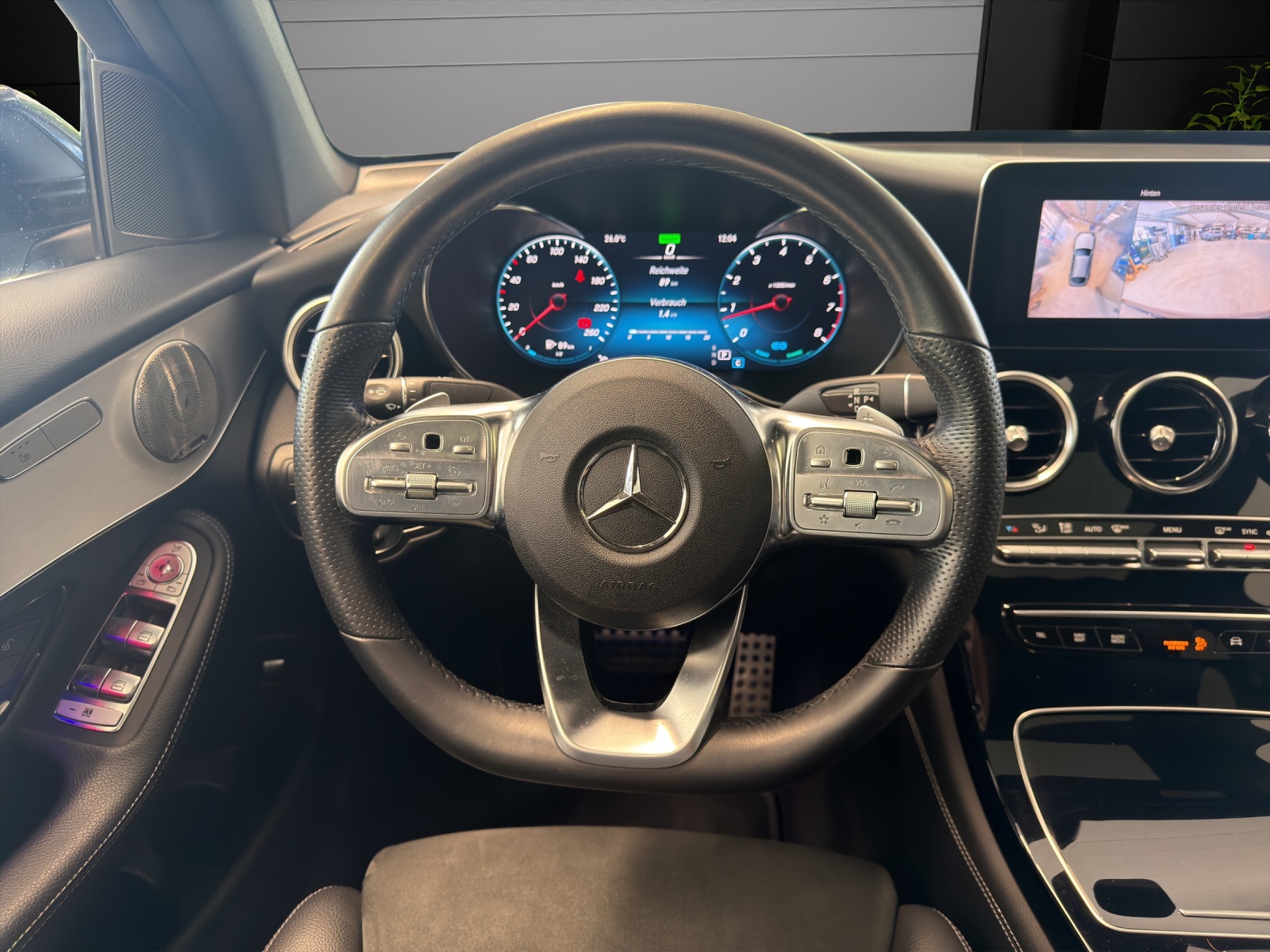 MERCEDES-BENZ GLC Coupé 300 AMG Line 4M-image-9