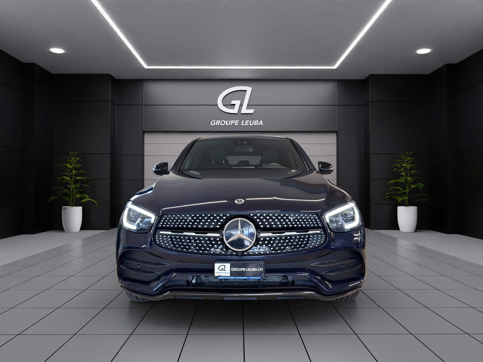 MERCEDES-BENZ GLC Coupé 300 AMG Line 4M-showroom-element-1