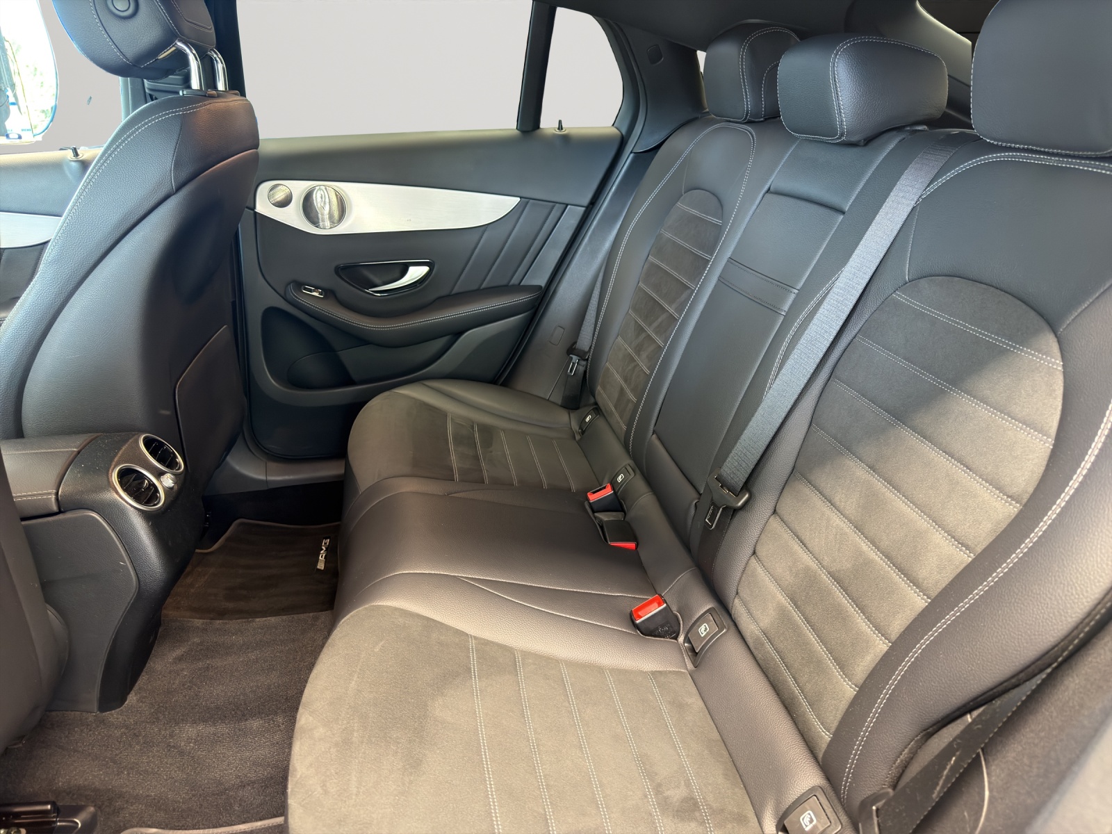 MERCEDES-BENZ GLC Coupé 300 AMG Line 4M-image-12