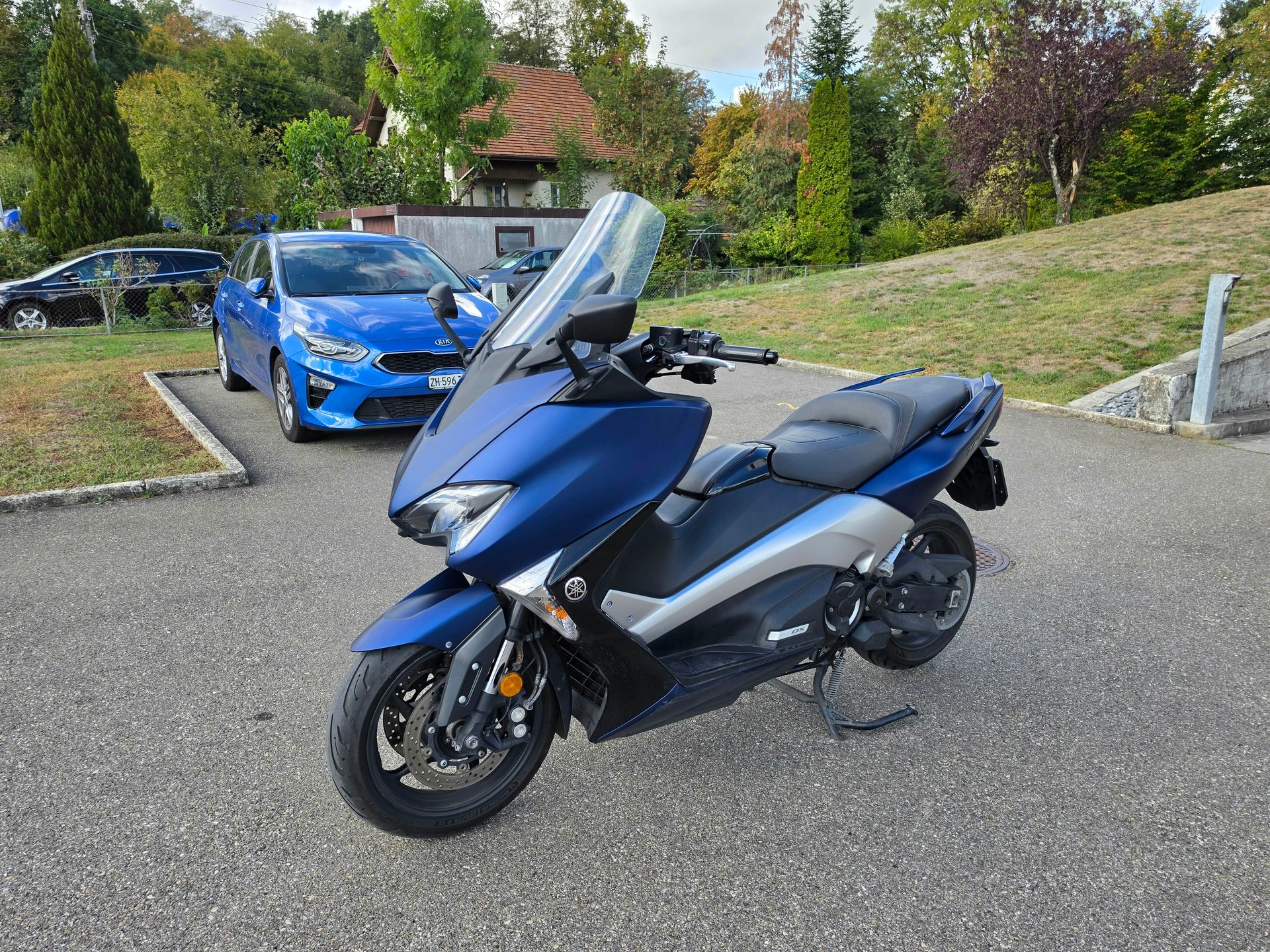 YAMAHA T-MAX XP 530 DX ABS-image-0