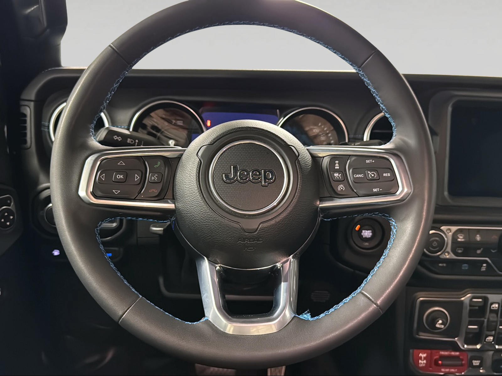 JEEP Wrangler 2.0 PHEV Unlimited Rubicon Automatic Soft Top-showroom-element-3