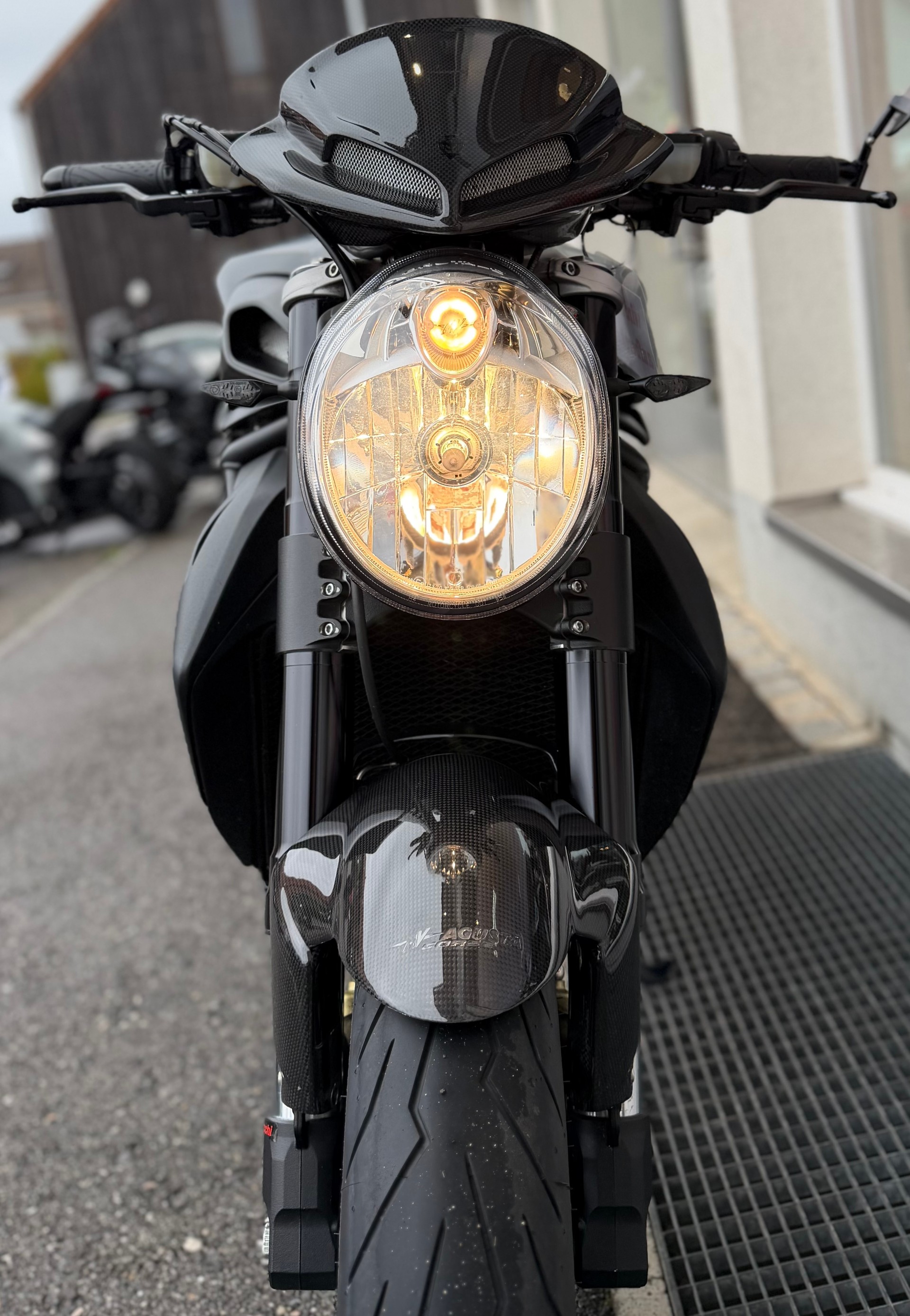 MV AGUSTA B4 Brutale 920-image-1