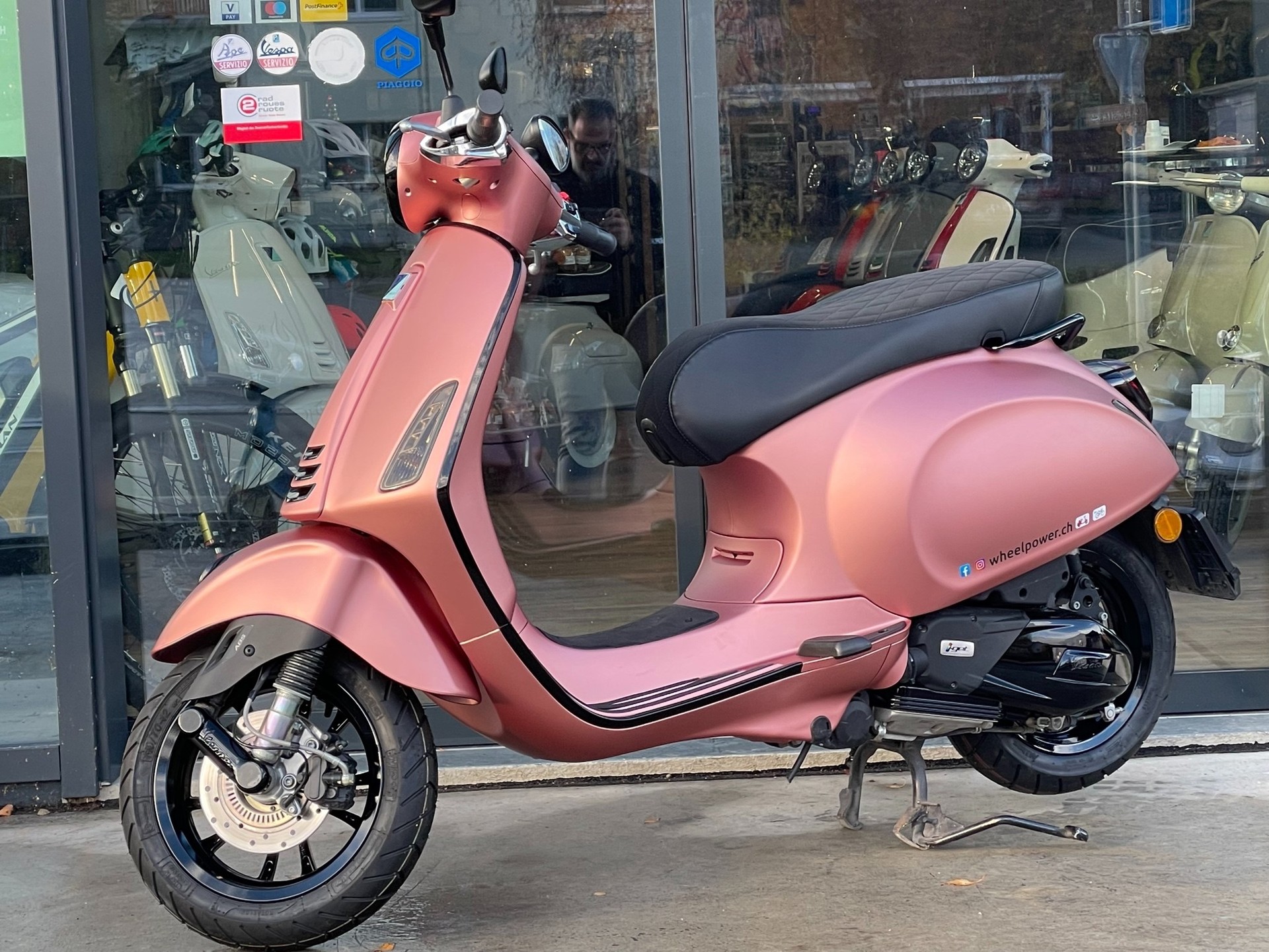 PIAGGIO Vespa 125 Primavera Sport ABS / Alt-Rosa-image-12