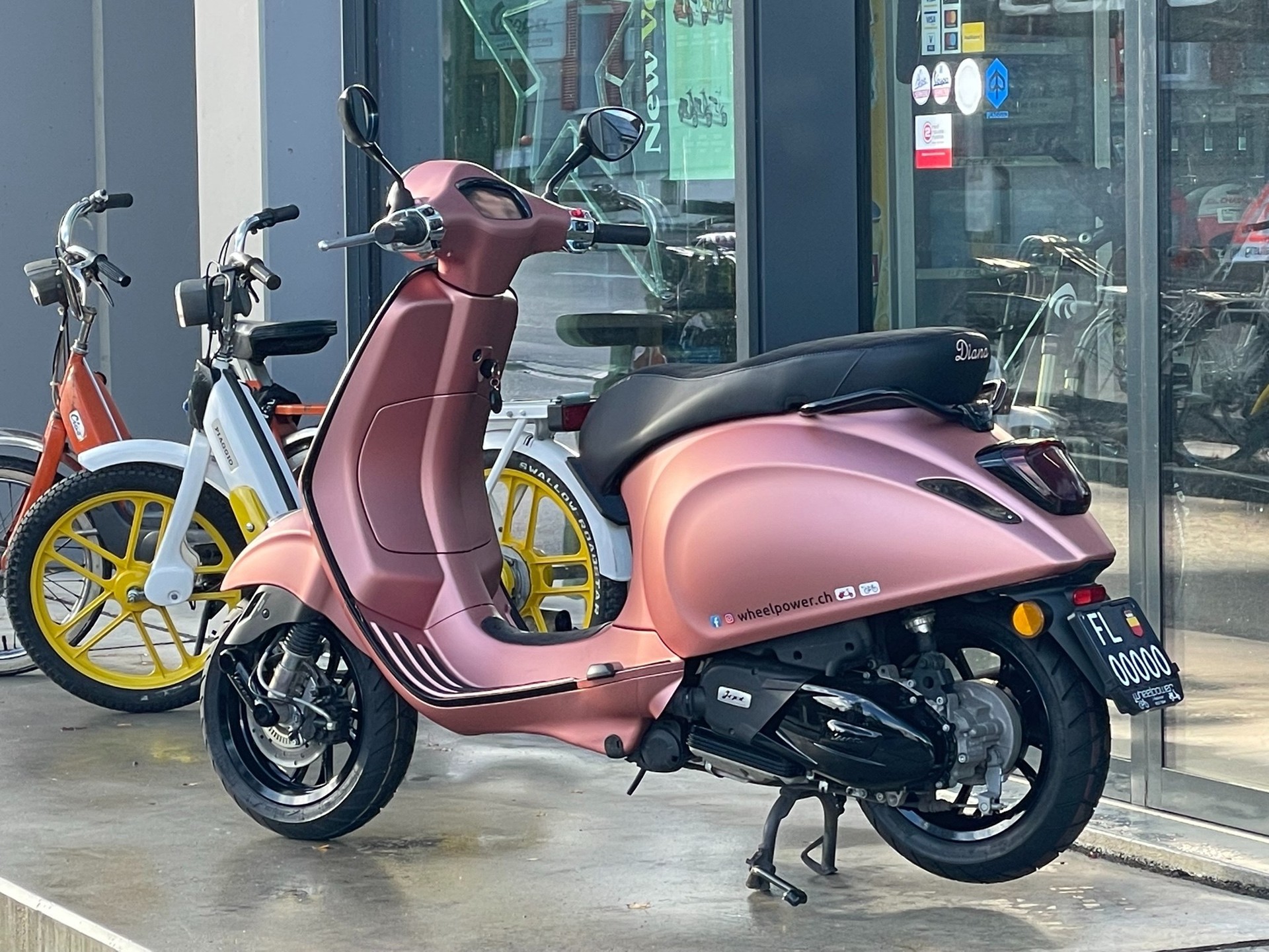 PIAGGIO Vespa 125 Primavera Sport ABS / Alt-Rosa-image-2