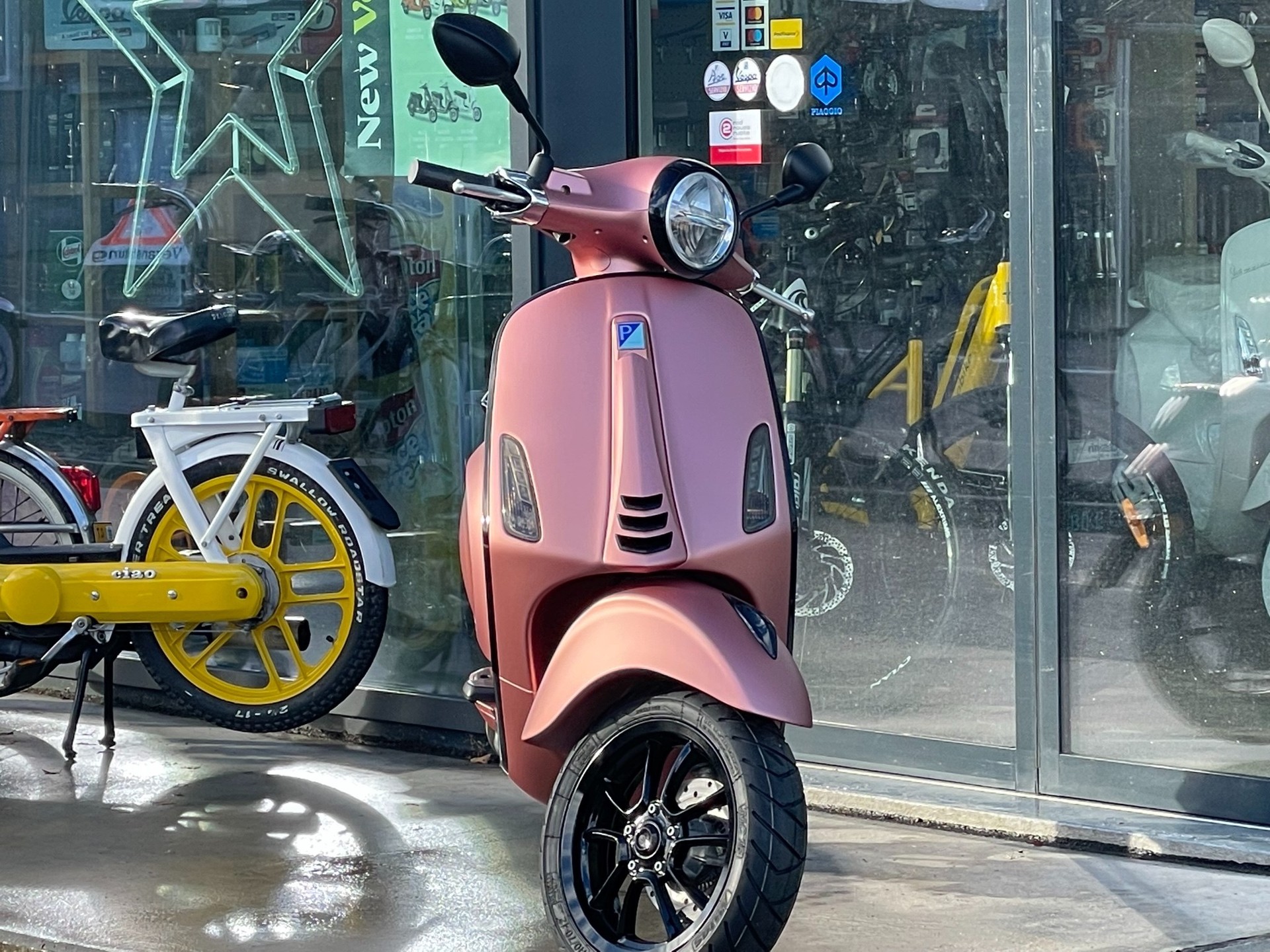PIAGGIO Vespa 125 Primavera Sport ABS / Alt-Rosa-image-6