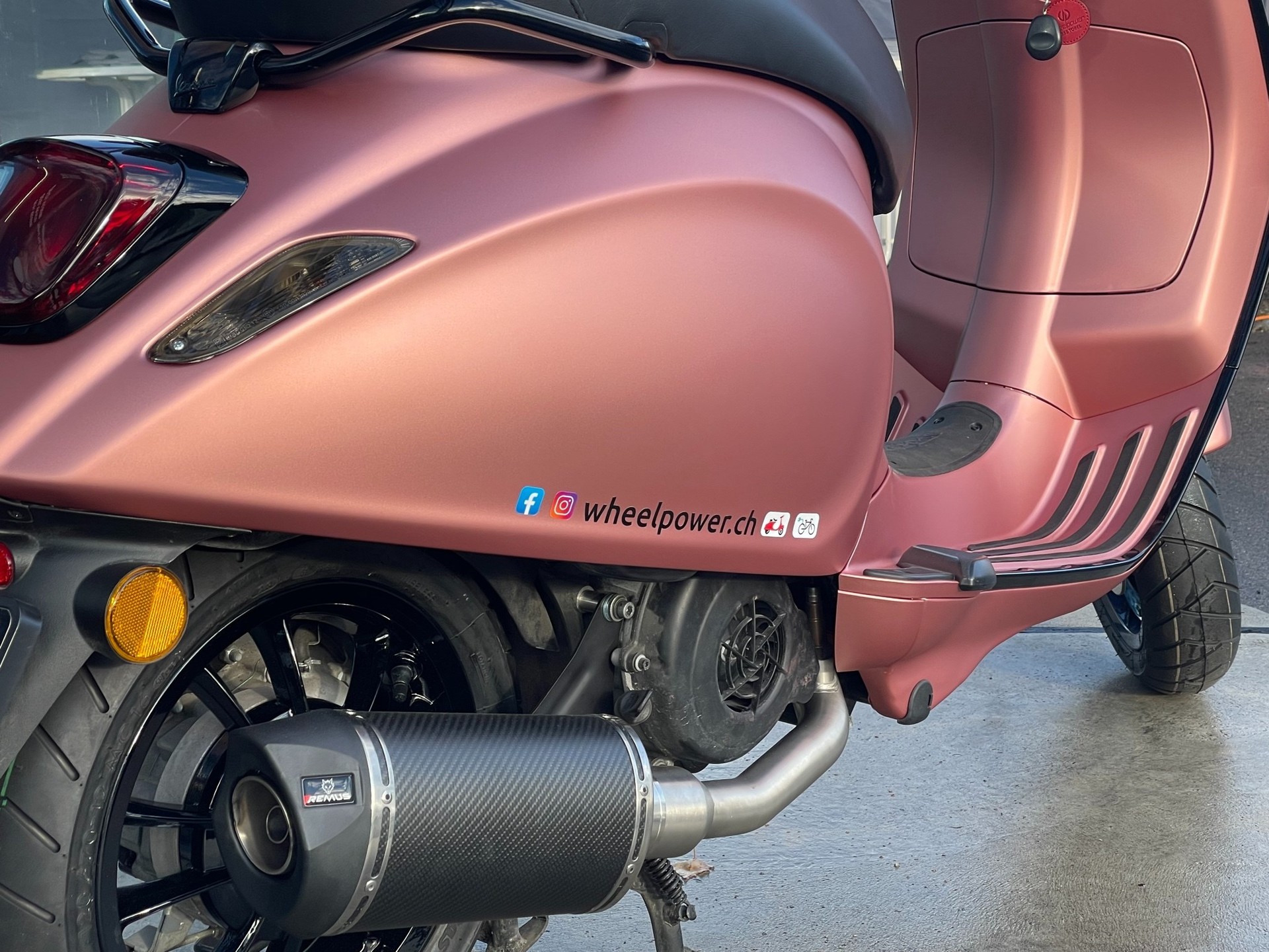 PIAGGIO Vespa 125 Primavera Sport ABS / Alt-Rosa-image-7