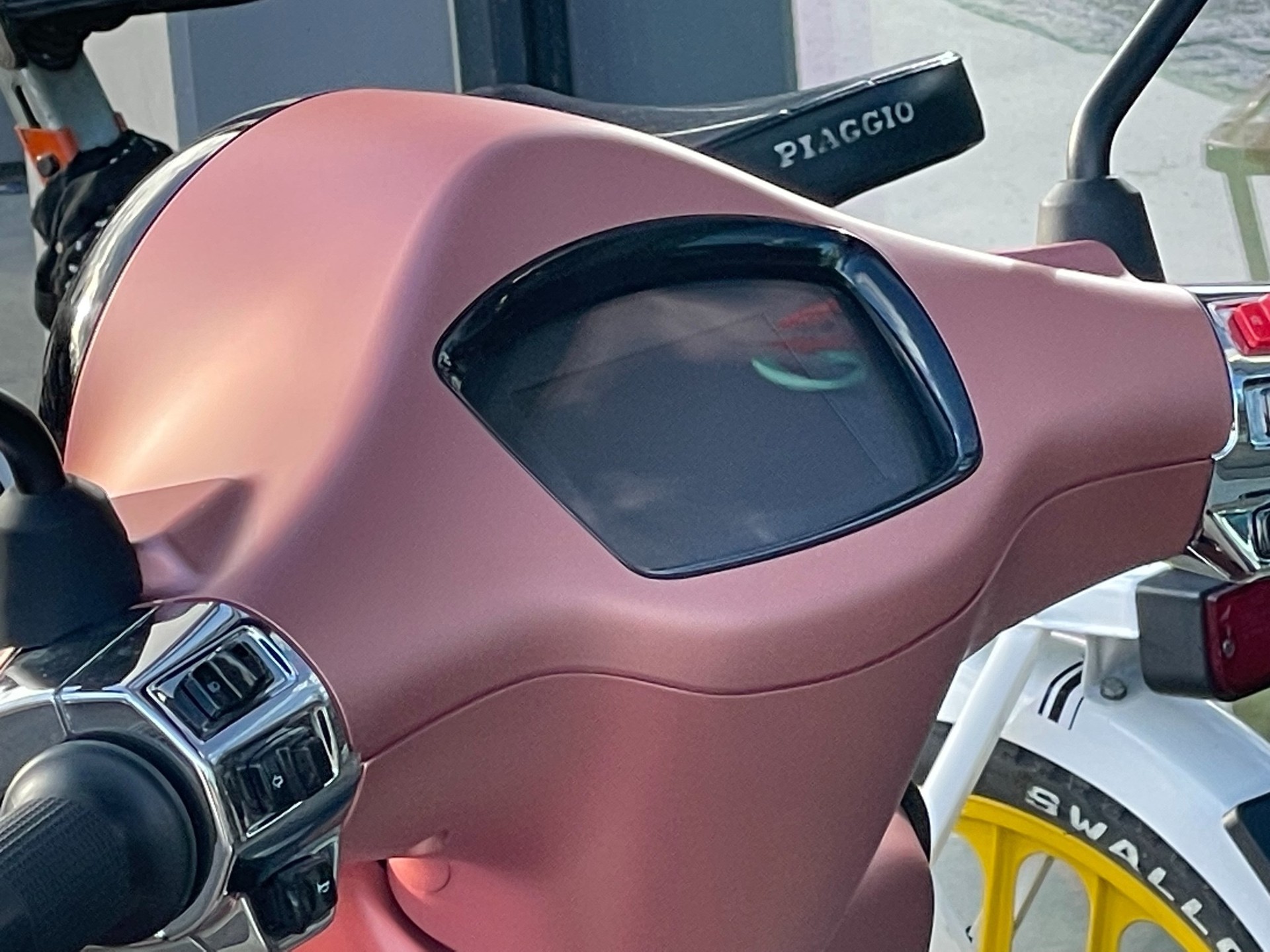 PIAGGIO Vespa 125 Primavera Sport ABS / Alt-Rosa-image-9