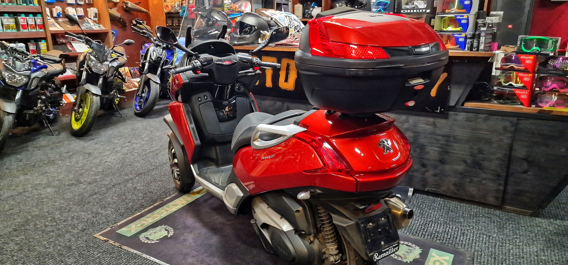 PEUGEOT Metropolis 400-image-9