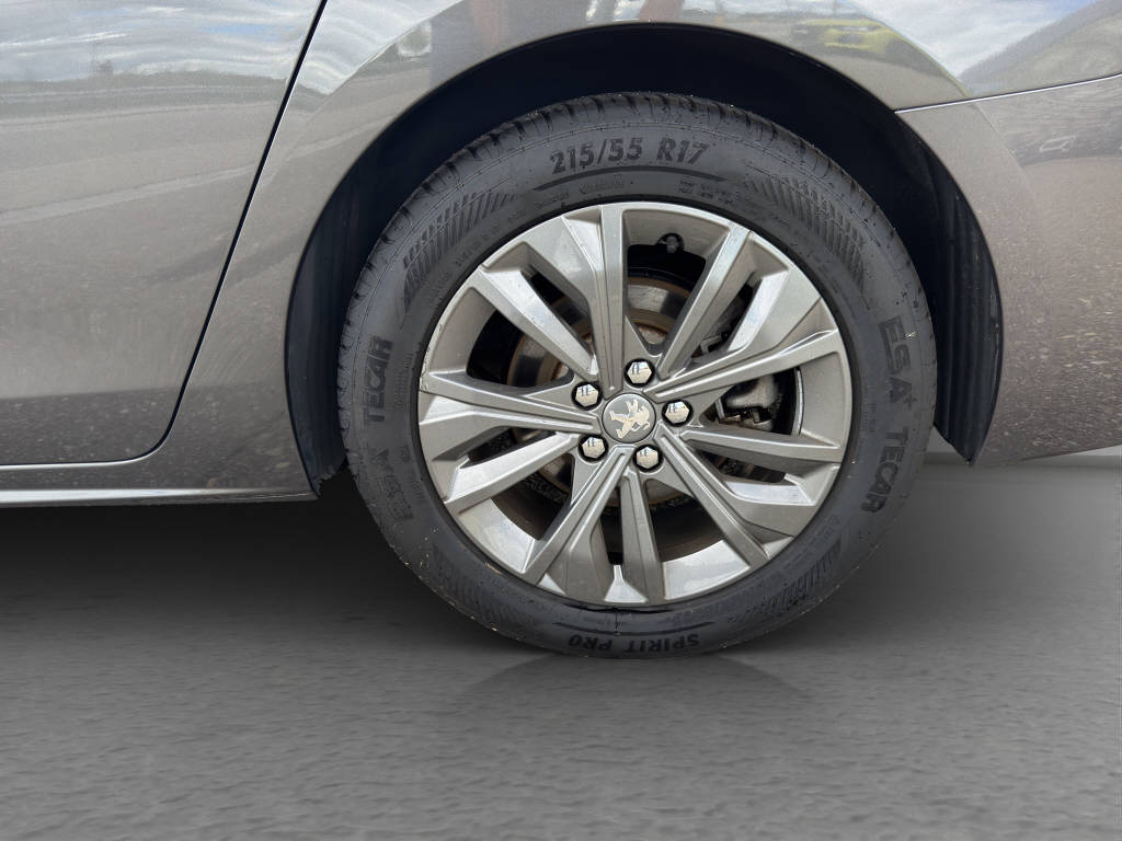 PEUGEOT 508 SW 1.5 BlueHDi Allure-image-12