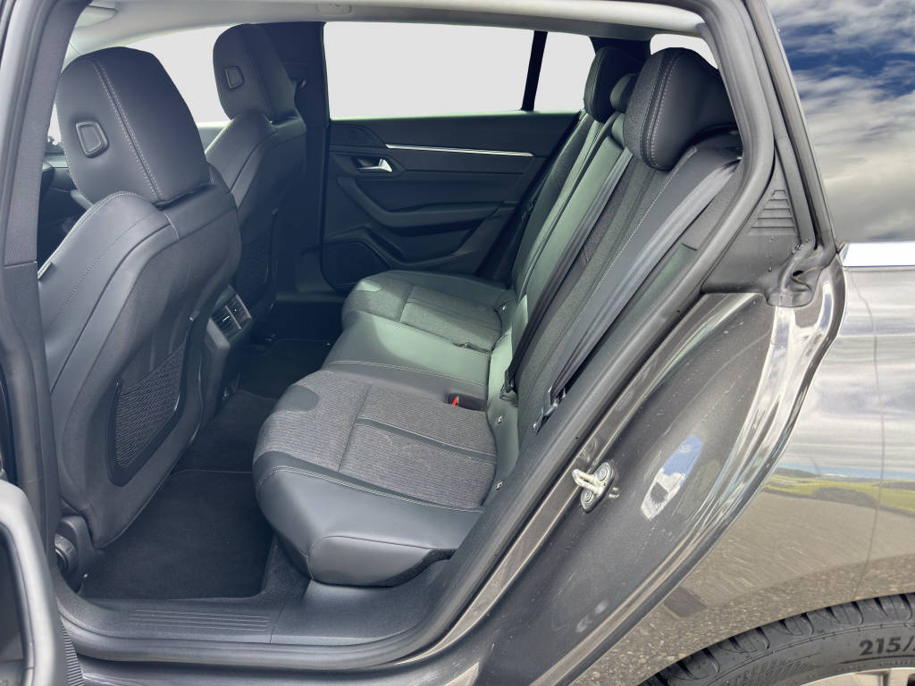 PEUGEOT 508 SW 1.5 BlueHDi Allure-image-10
