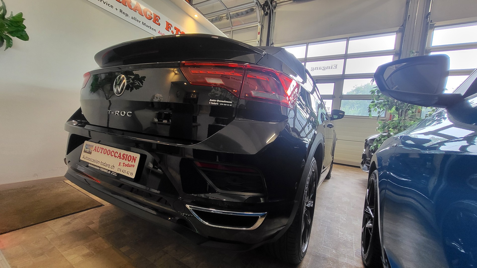VW T-Roc Cabriolet 1.5 TSI EVO Black & White DSG-showroom-element-3