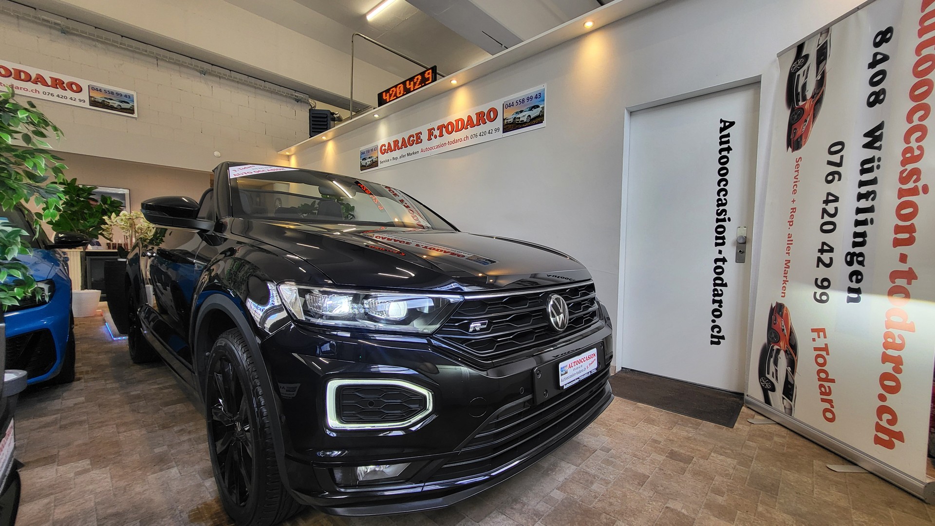 VW T-Roc Cabriolet 1.5 TSI EVO Black & White DSG-image-25