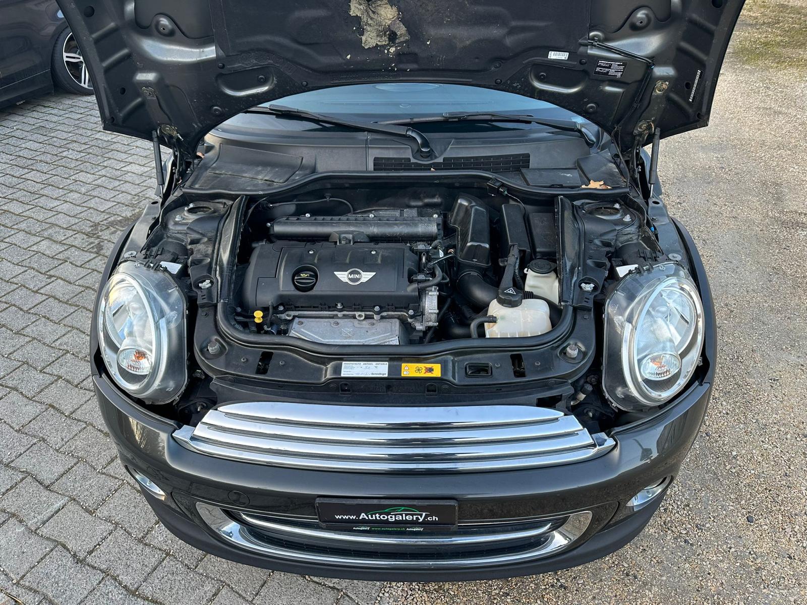 MINI Cooper Roadster-image-2