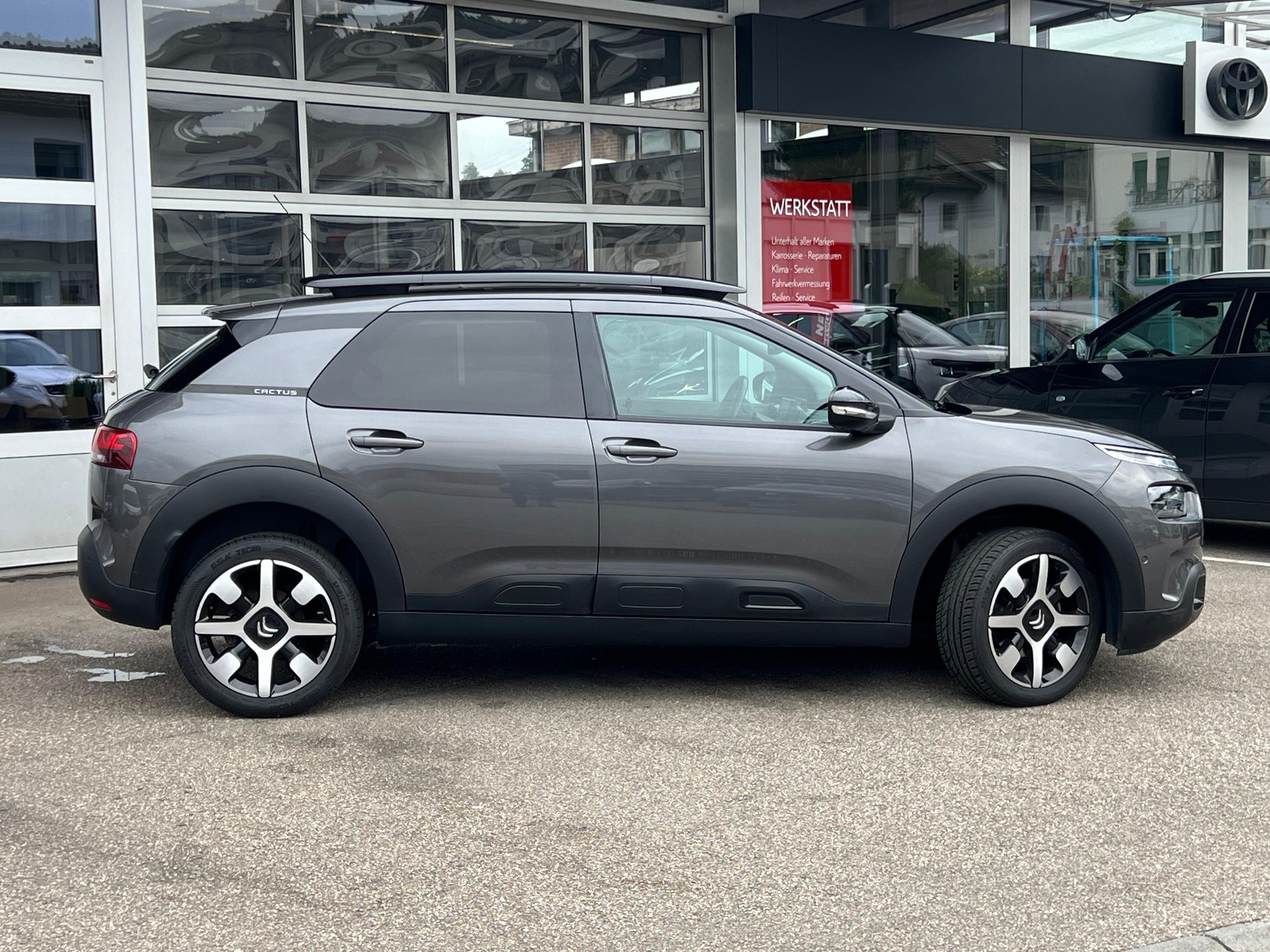 CITROEN C4 Cactus 1.5 BlueHDi 120 Shine-showroom-element-3