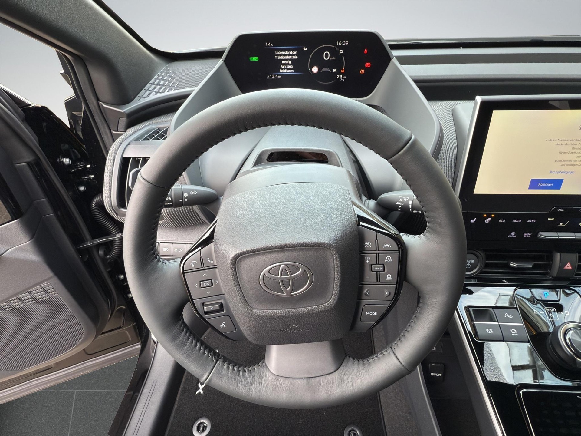 TOYOTA bZ4X Style AWD-image-9