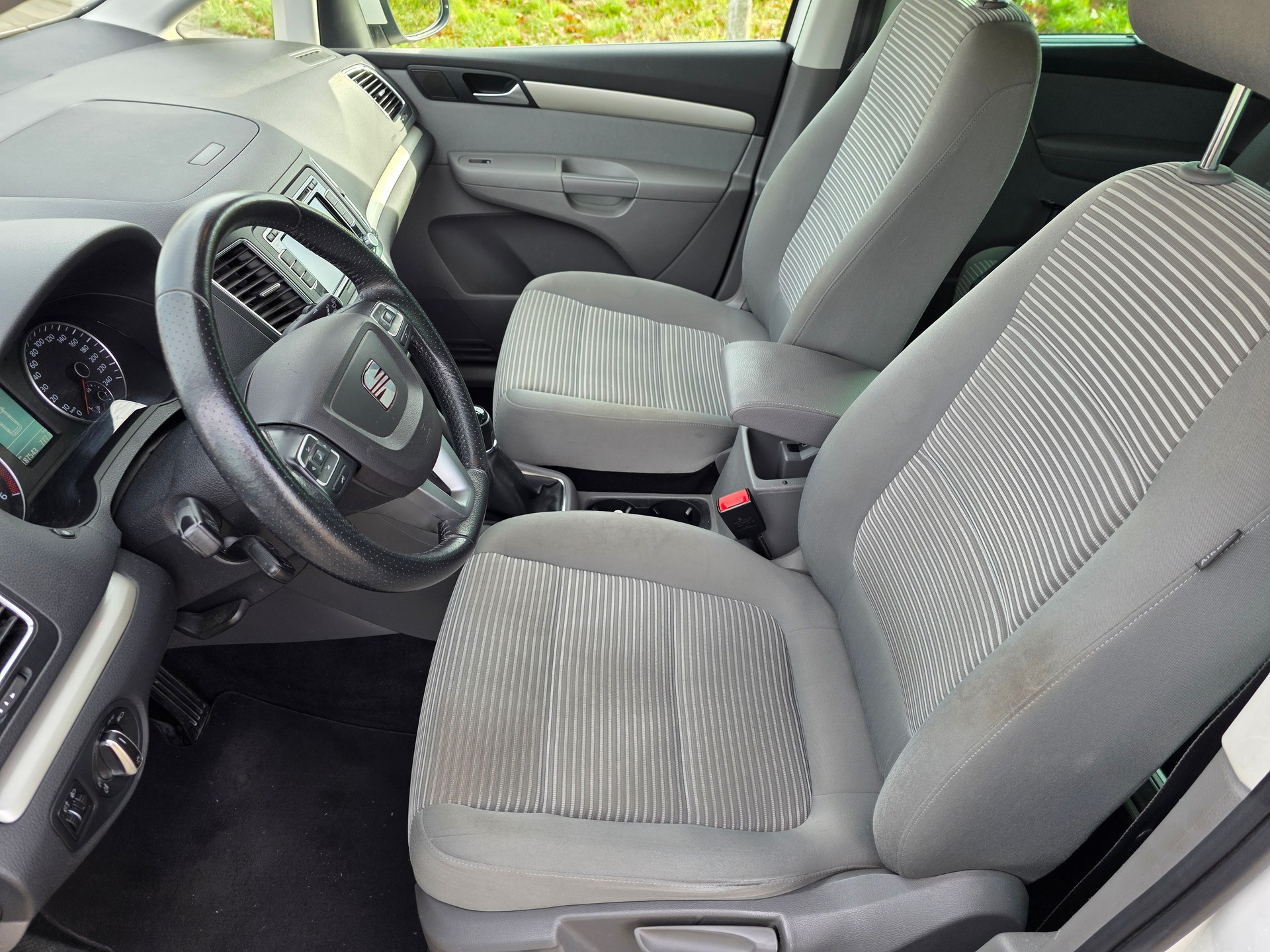 SEAT Alhambra 2.0 TDI Style 4x4-image-13