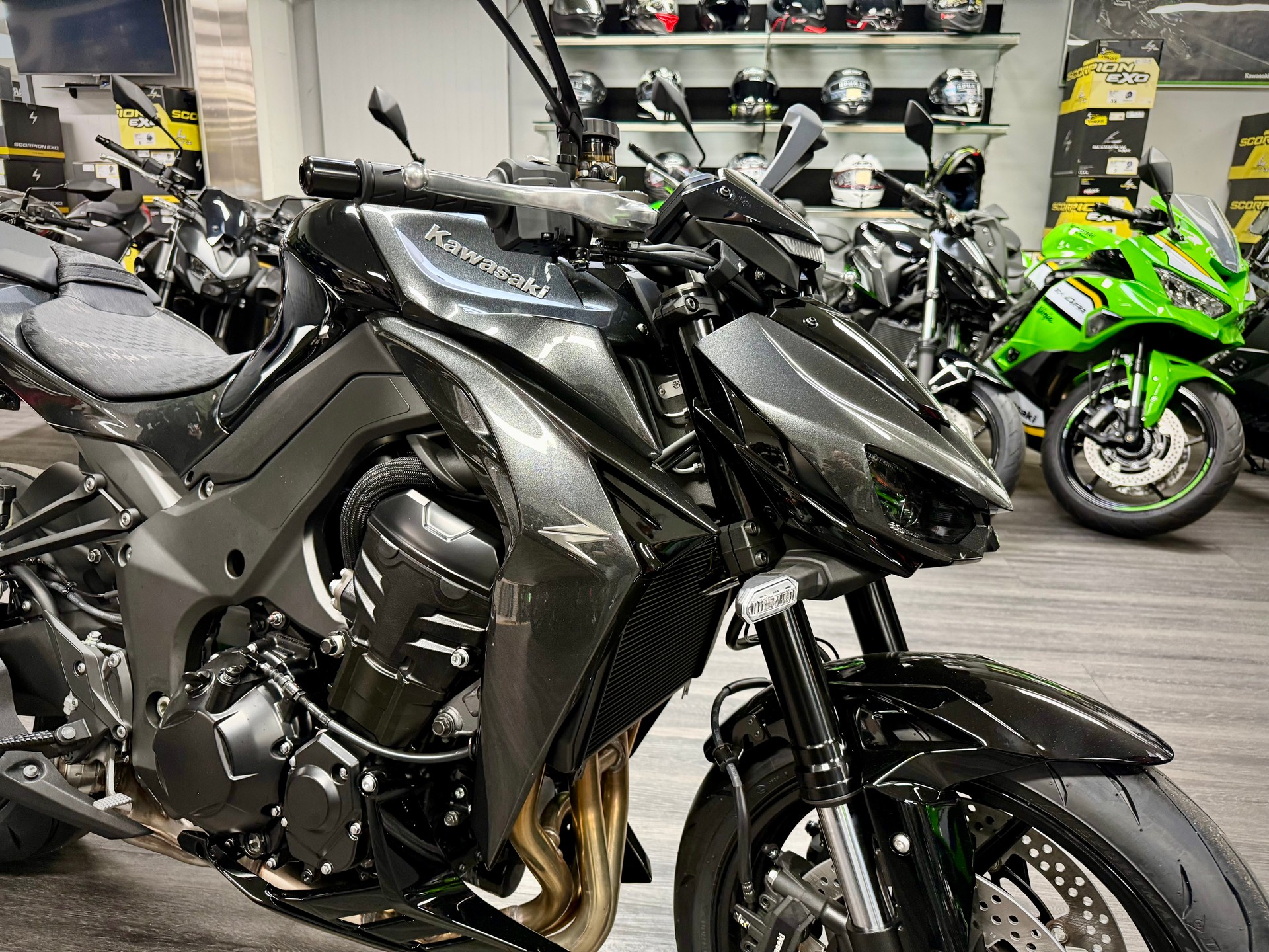 KAWASAKI NEW Z1100-image-2