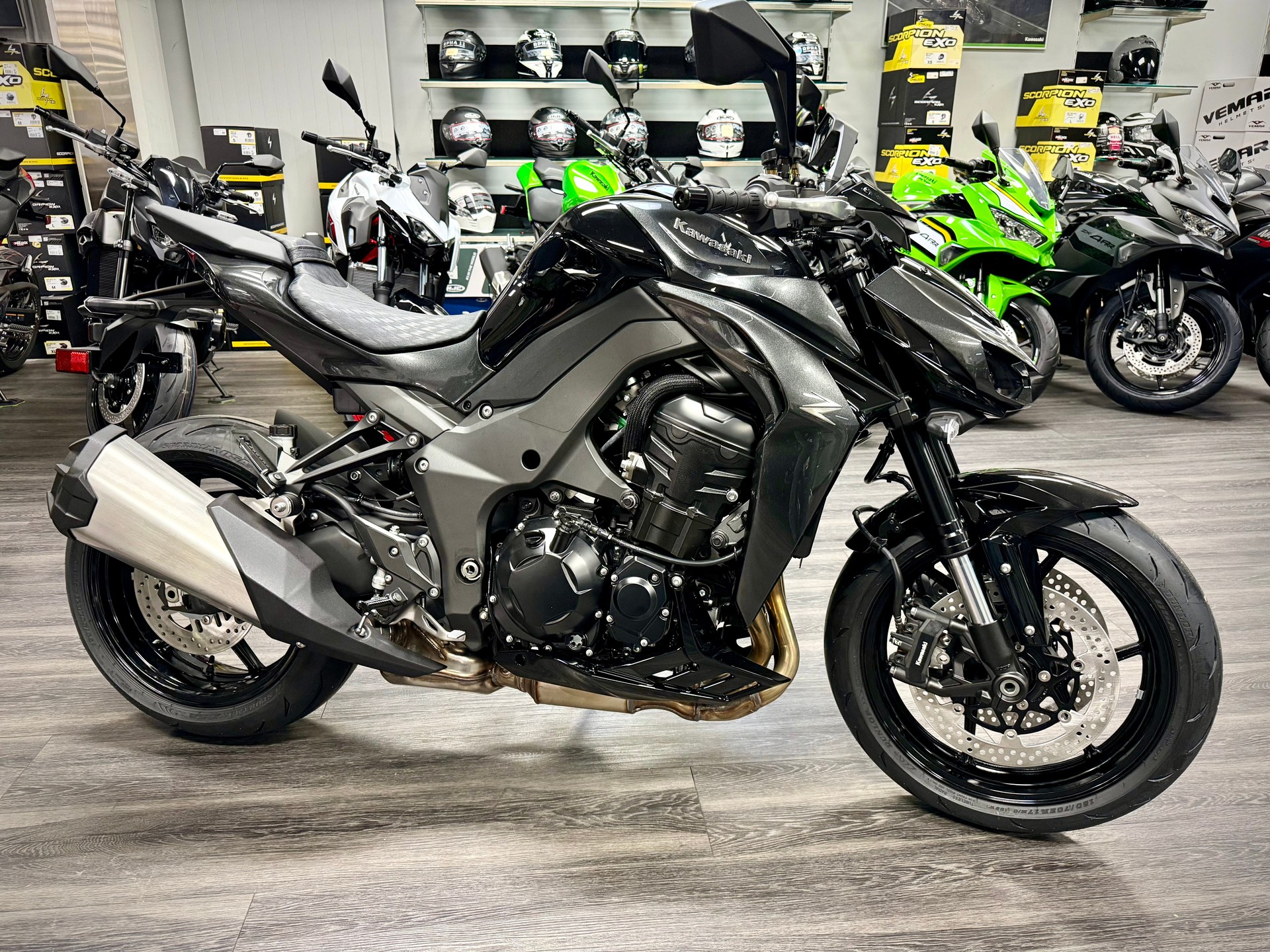 KAWASAKI NEW Z1100-image-0