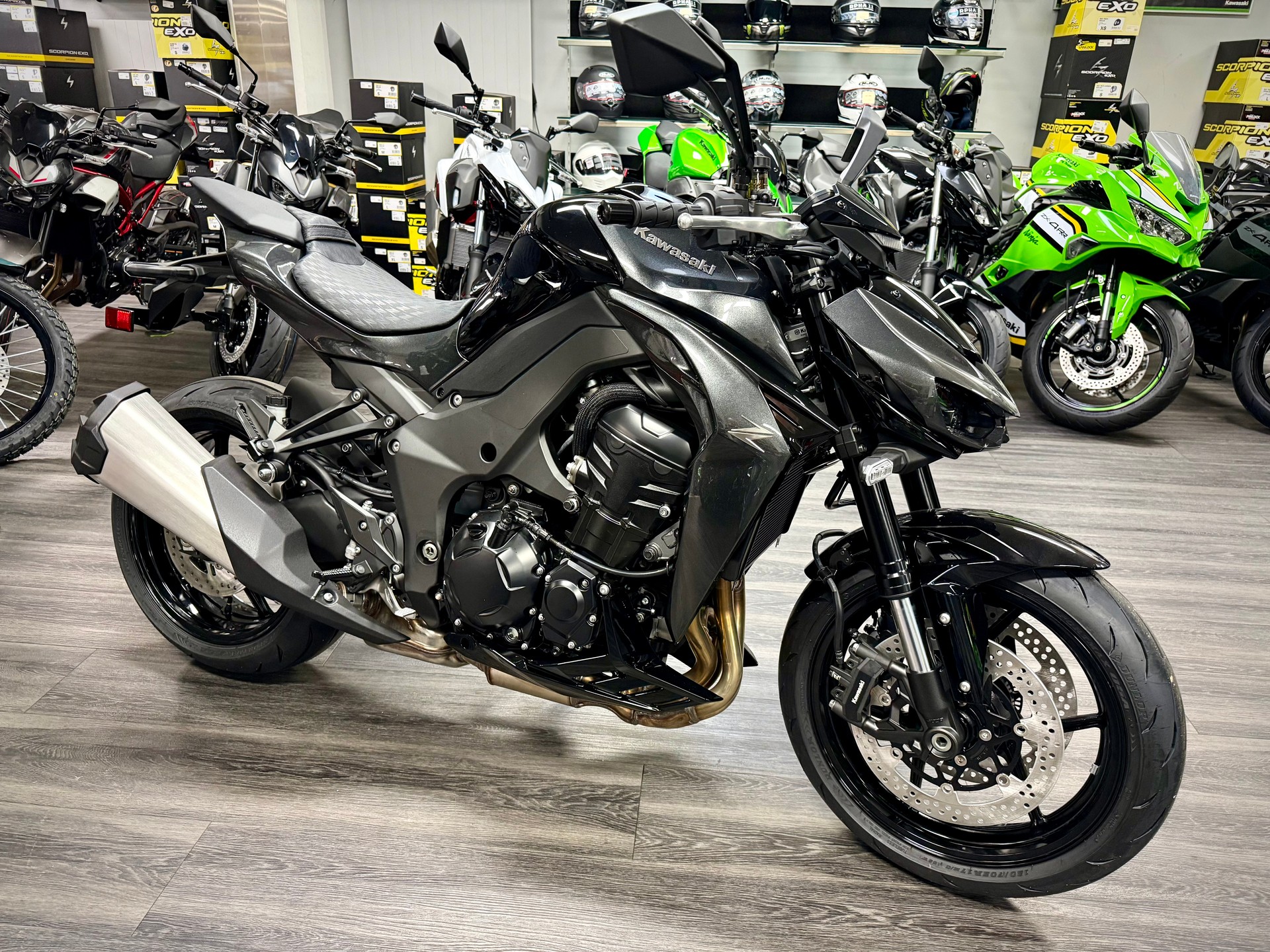 KAWASAKI NEW Z1100-image-1