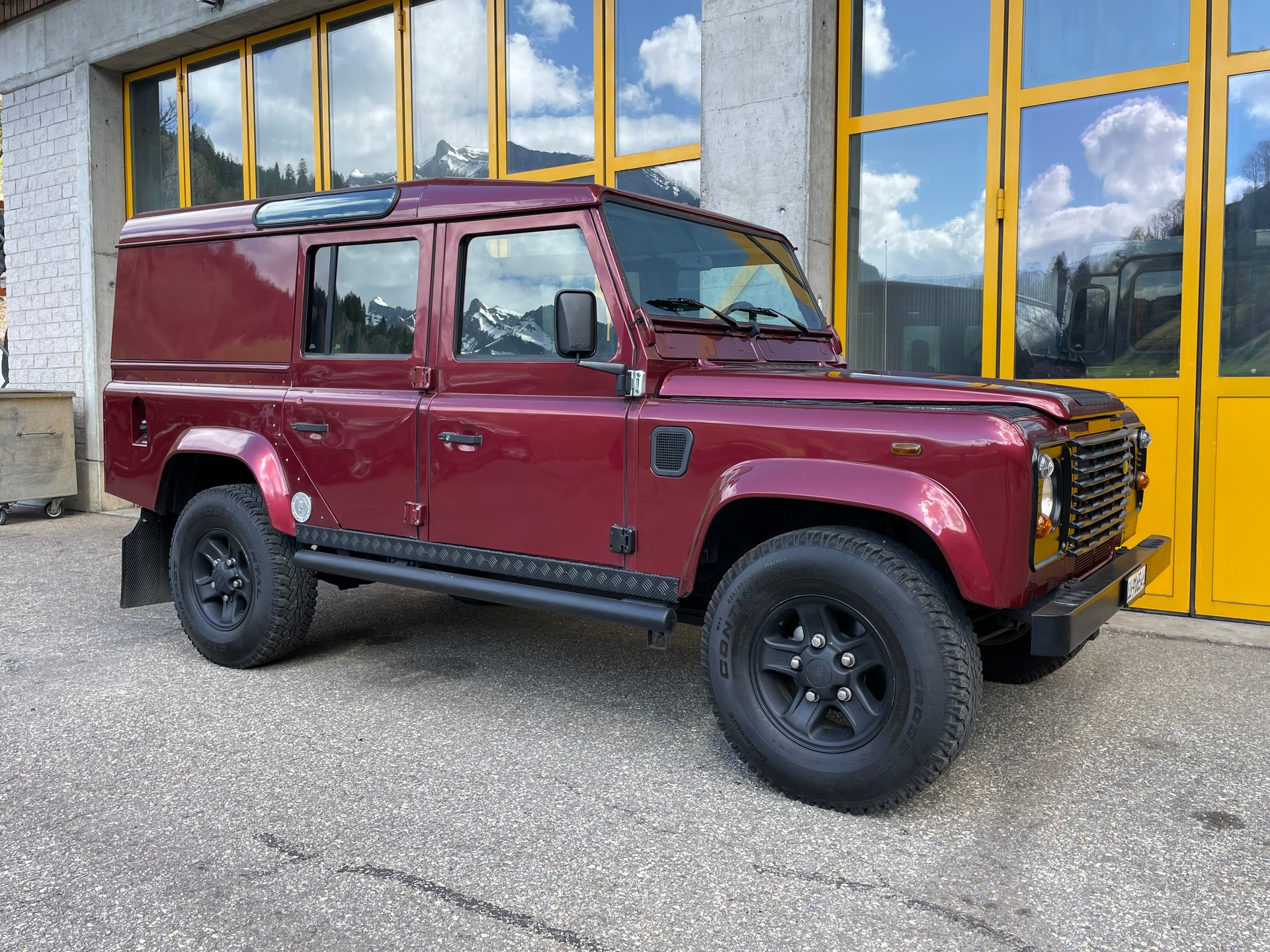 LAND ROVER Defender 110 CSW 2.5 Td5-image-9