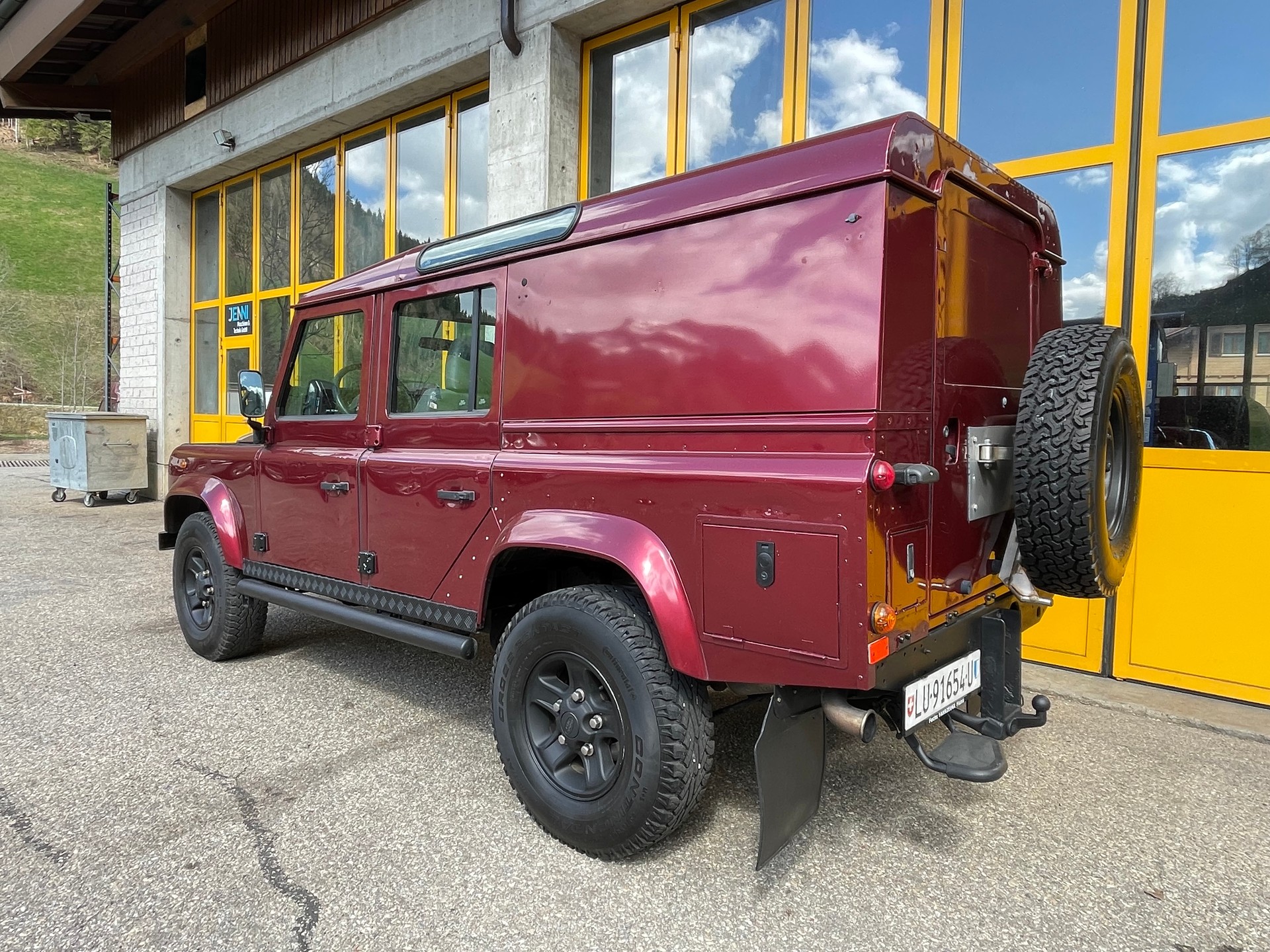 LAND ROVER Defender 110 CSW 2.5 Td5-image-3