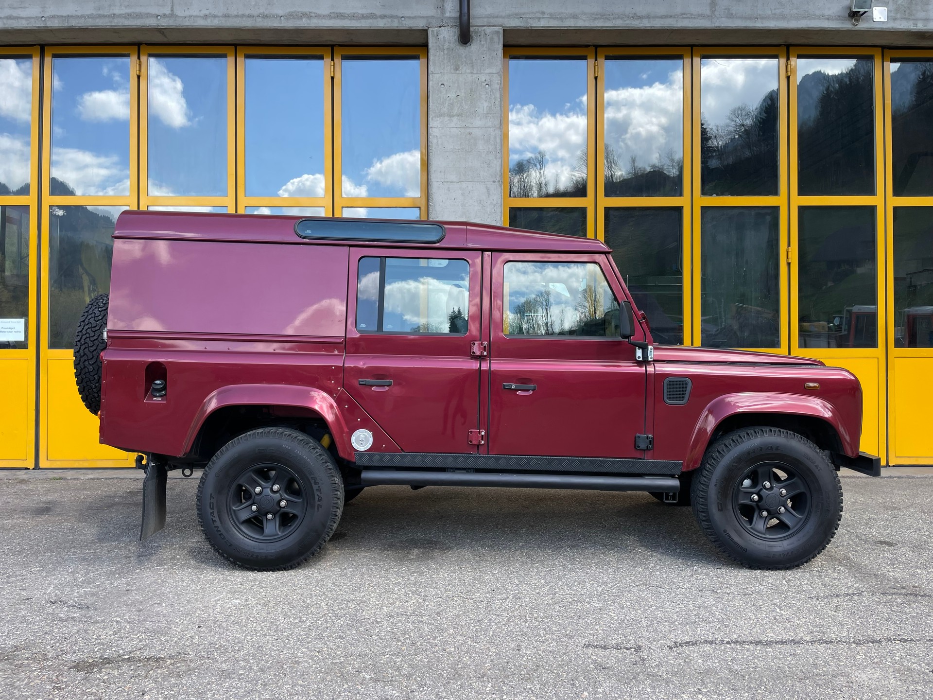 LAND ROVER Defender 110 CSW 2.5 Td5-image-8
