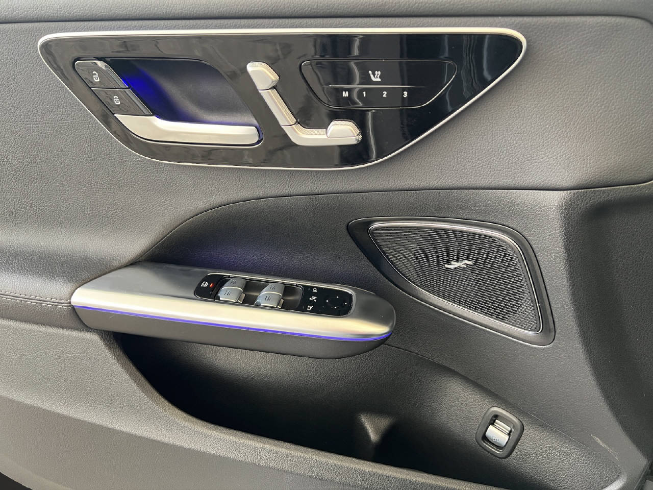 MERCEDES-BENZ C 220 d All-Terrain Avantgarde 4matic 4x4 Kombi-image-18