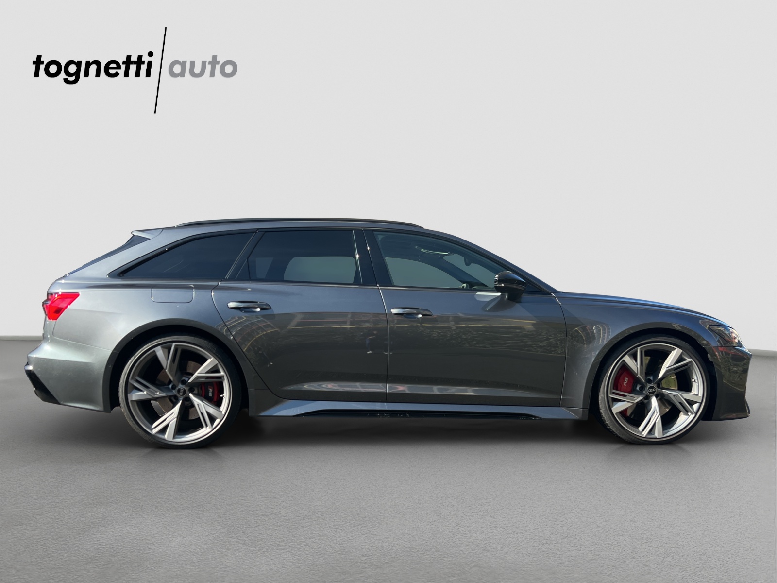 AUDI RS6 Avant 4.0 TFSI V8 quattro-showroom-element-1