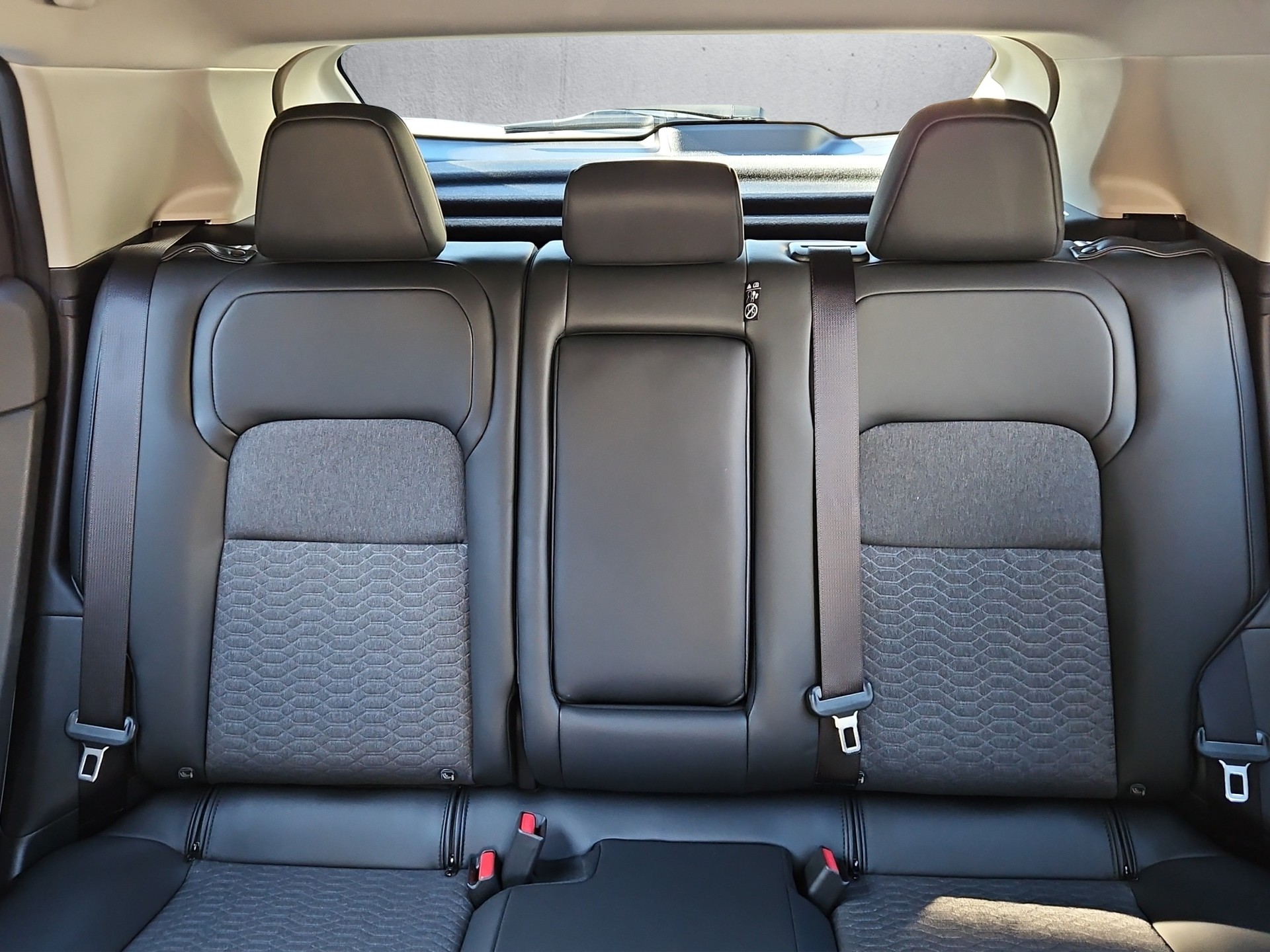 NISSAN Ariya 87 kWh Advance Allrad - ab CHF 479.--image-21
