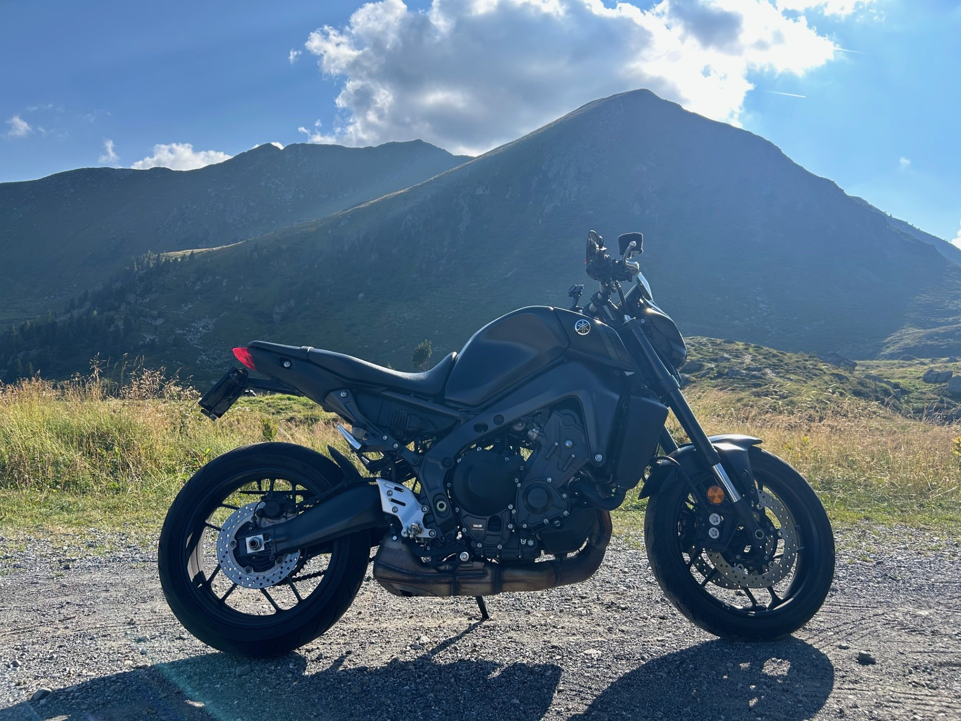 YAMAHA MT-09-image-3