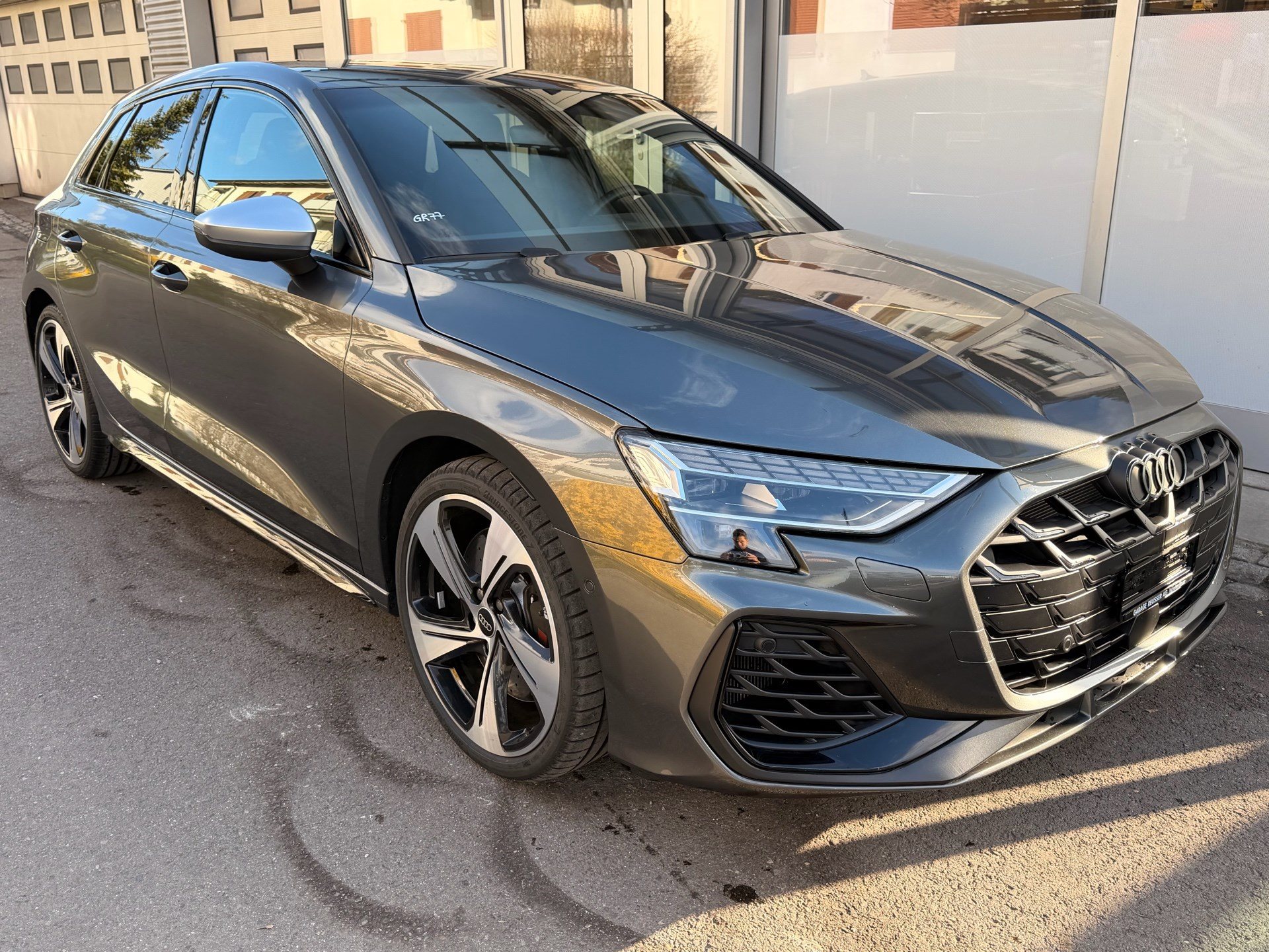 AUDI S3 SPORTBACK 2.0 TFSI QUATTRO *** FACELIFT & AKRAPOVIC ABGAS ***-showroom-element-2