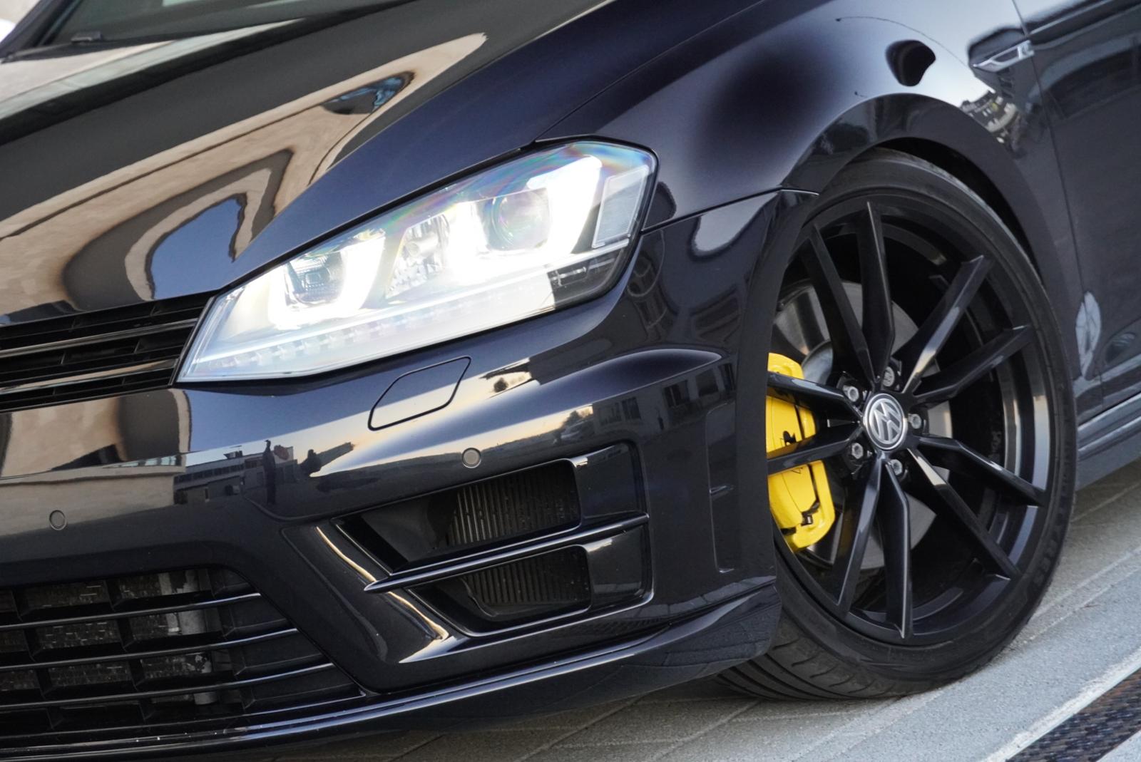 VW Golf 2.0 TSI R 4Motion DSG-showroom-element-2
