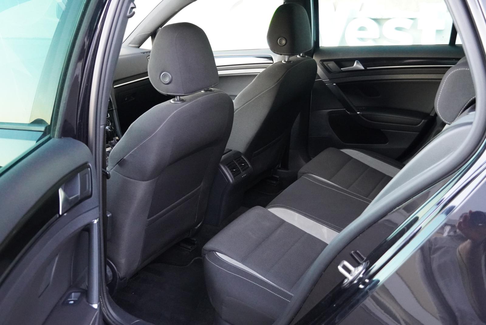 VW Golf 2.0 TSI R 4Motion DSG-image-26