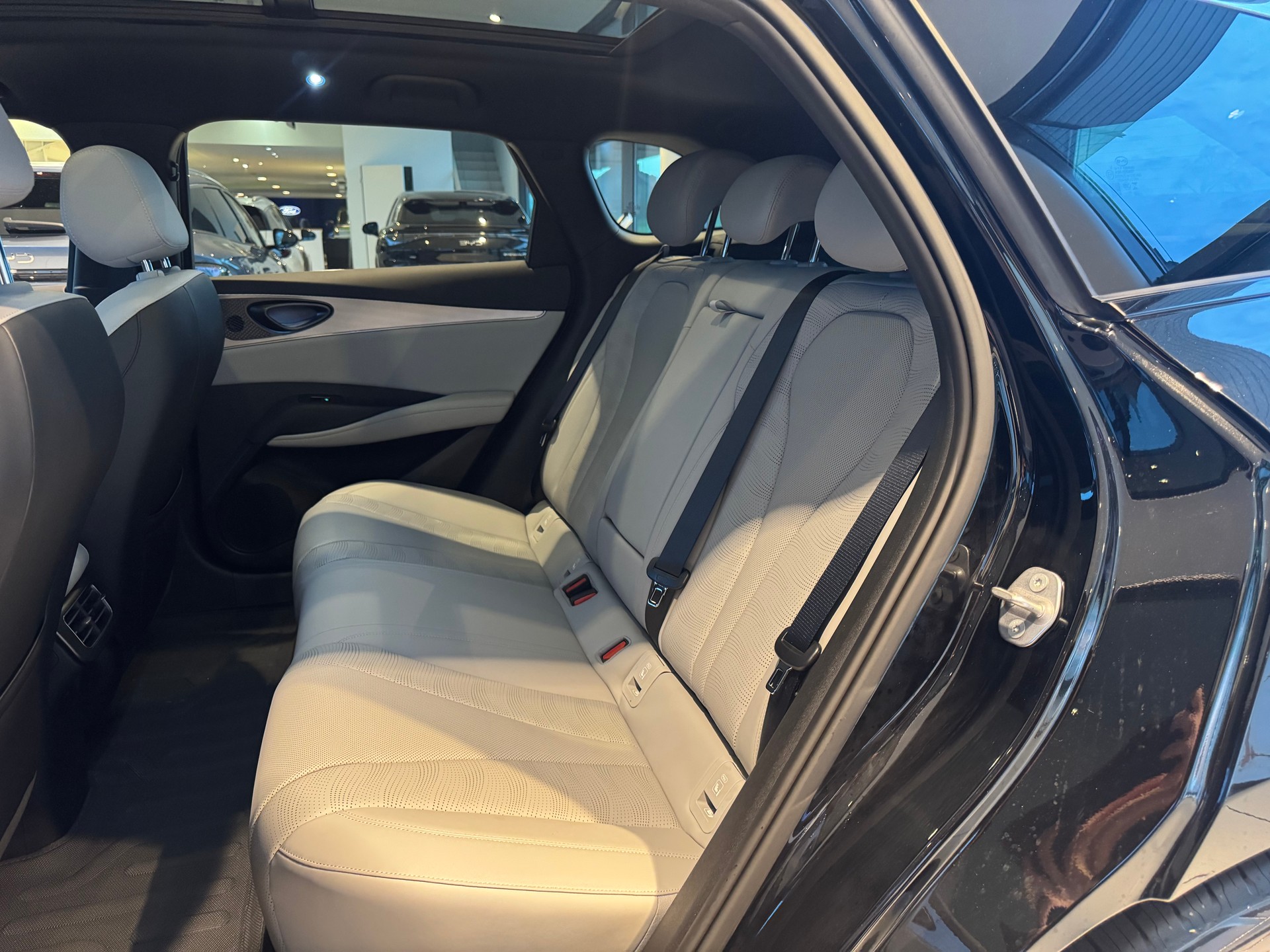 BYD Seal 6 DM-i Tour. Comfort-image-22