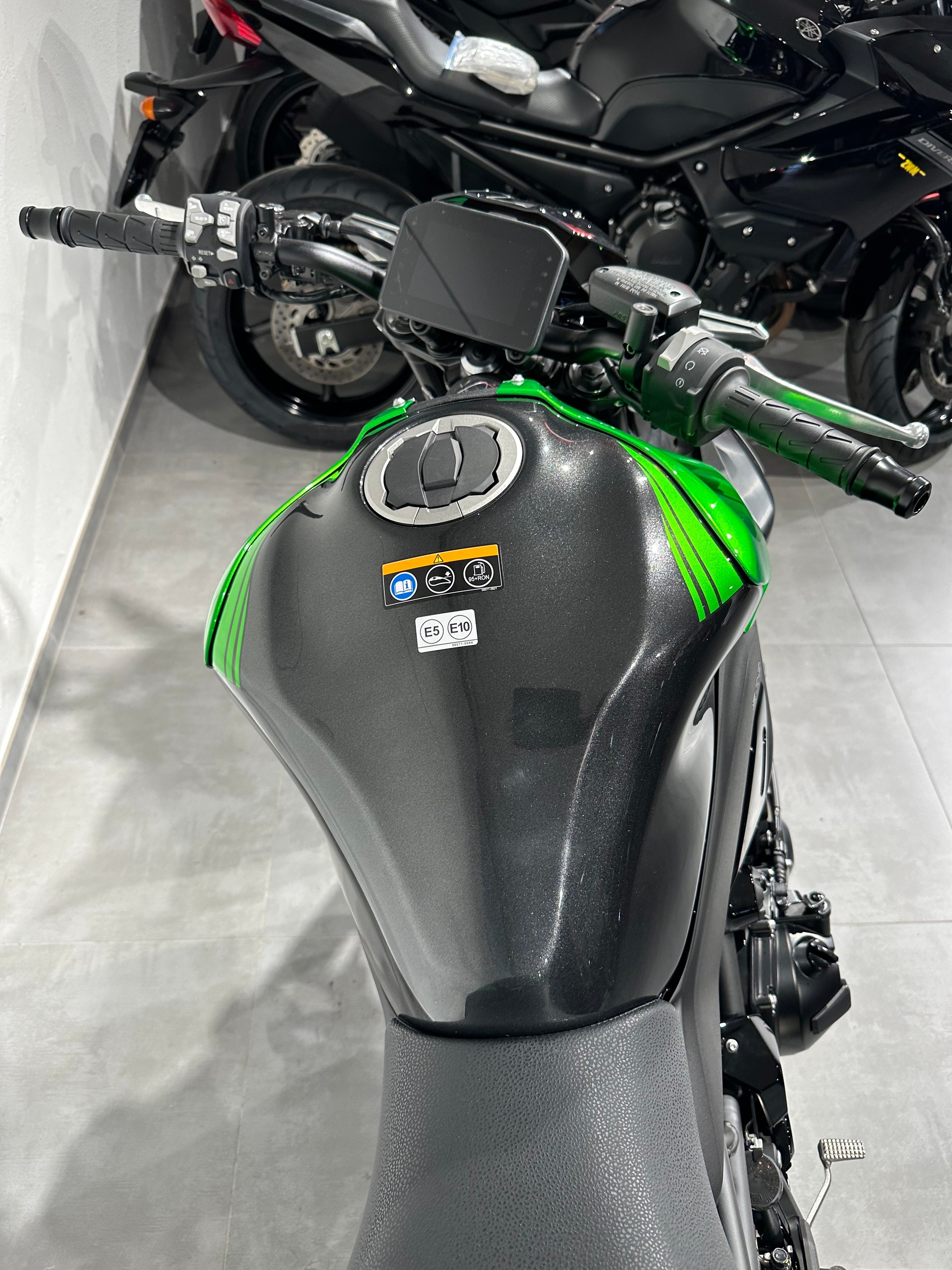 KAWASAKI Z 900 (70kW)-image-15
