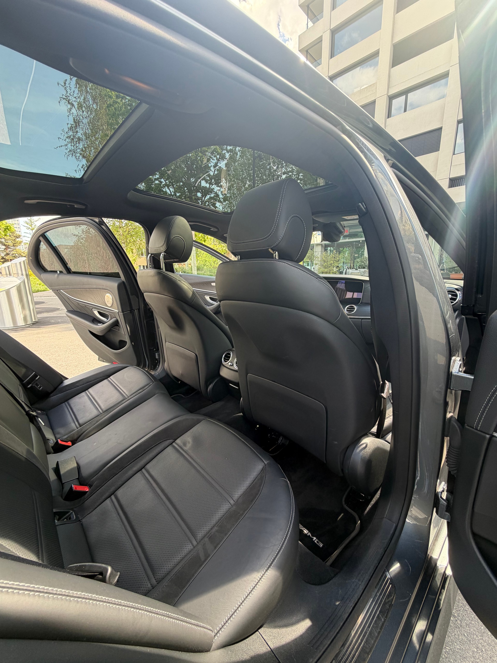 MERCEDES-BENZ AMG E 53 4Matic+ Speedshift 9G-TCT-image-9