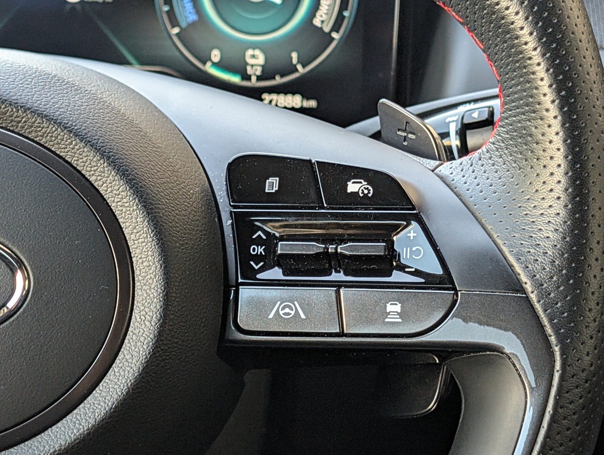 HYUNDAI Tucson 1.6 TGDI HEV N Line-image-15