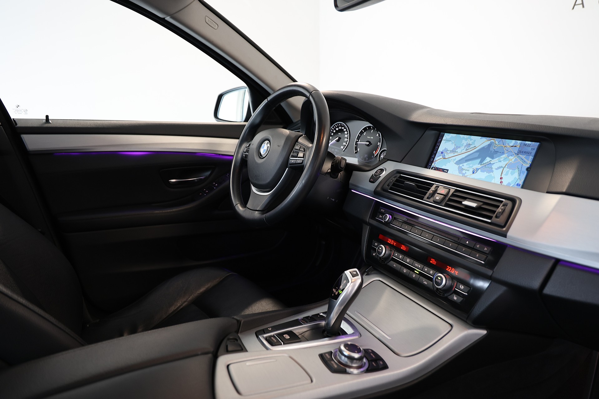 BMW 525d xDrive Steptronic *Top-Zustand*-image-12