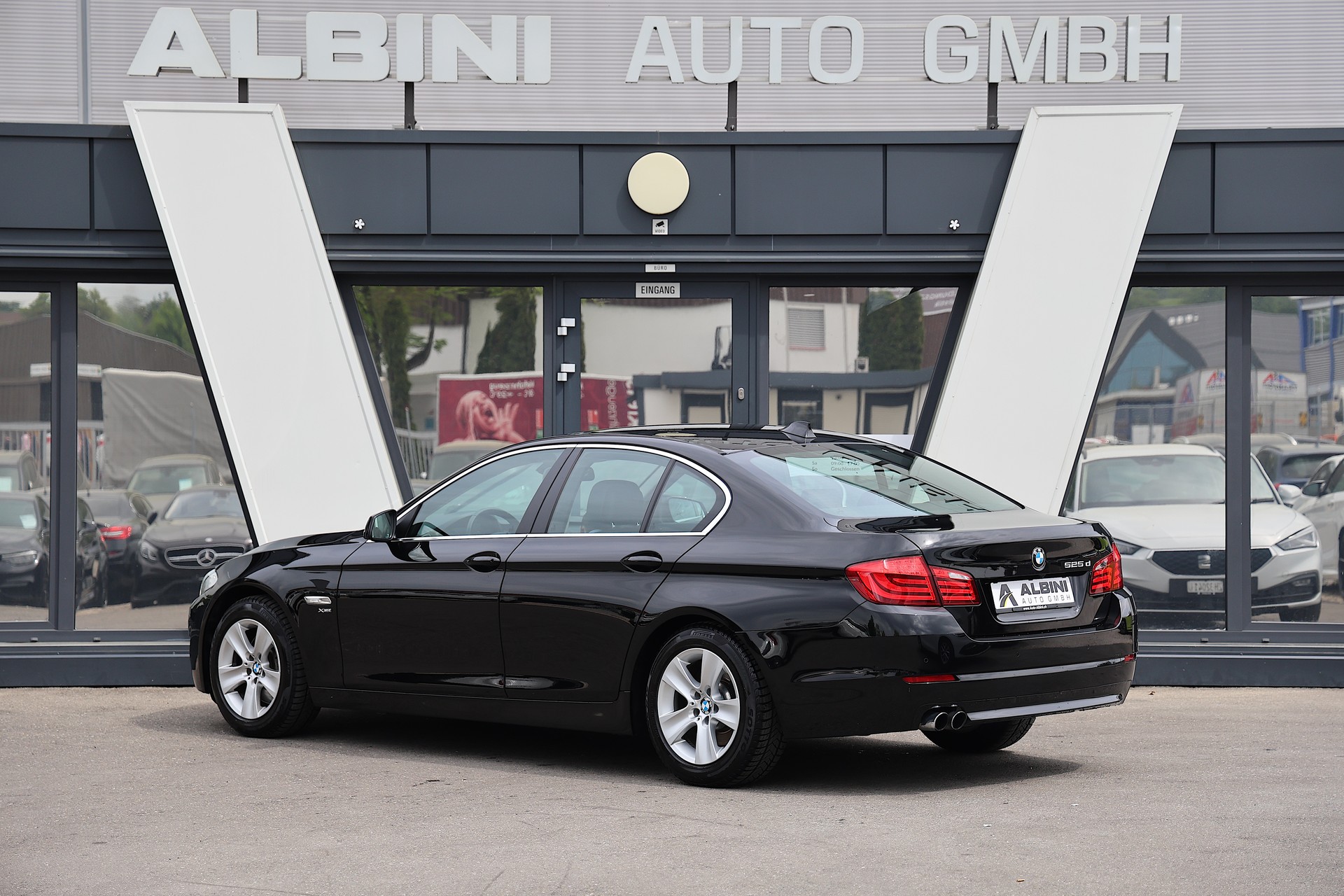 BMW 525d xDrive Steptronic *Top-Zustand*-showroom-element-3