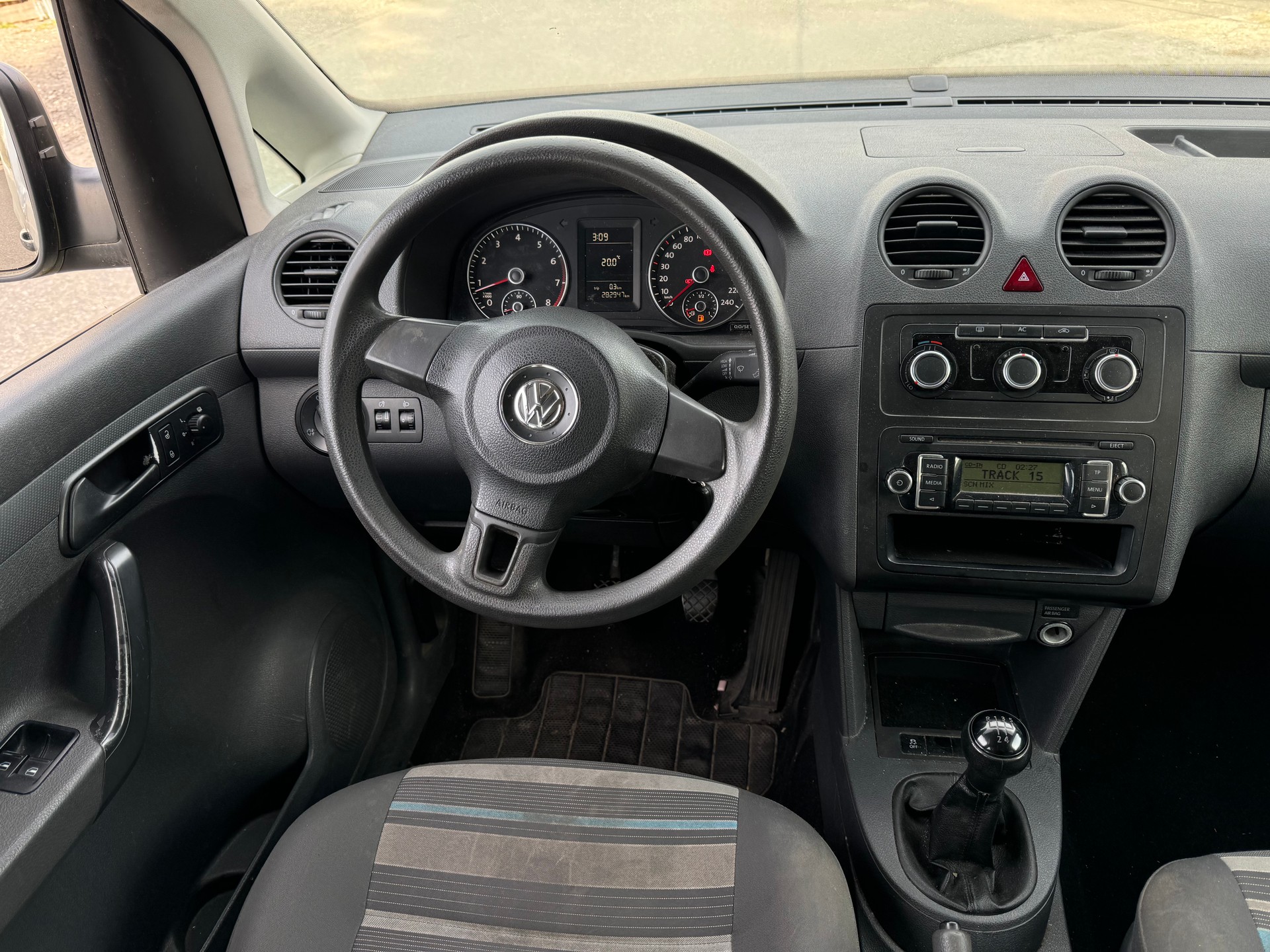 VW Caddy 1.2 TSI-image-5